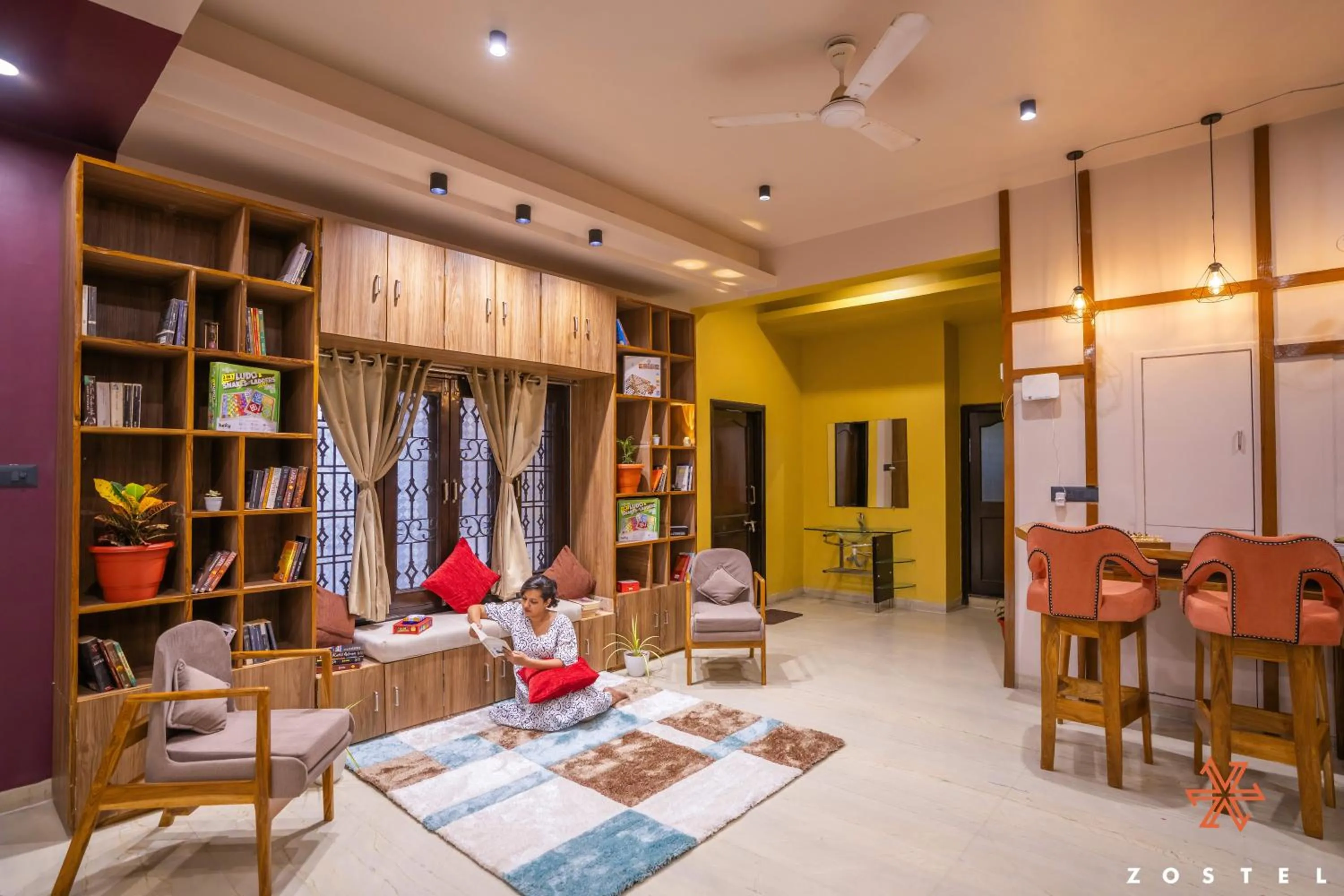 Library in Zostel Indore