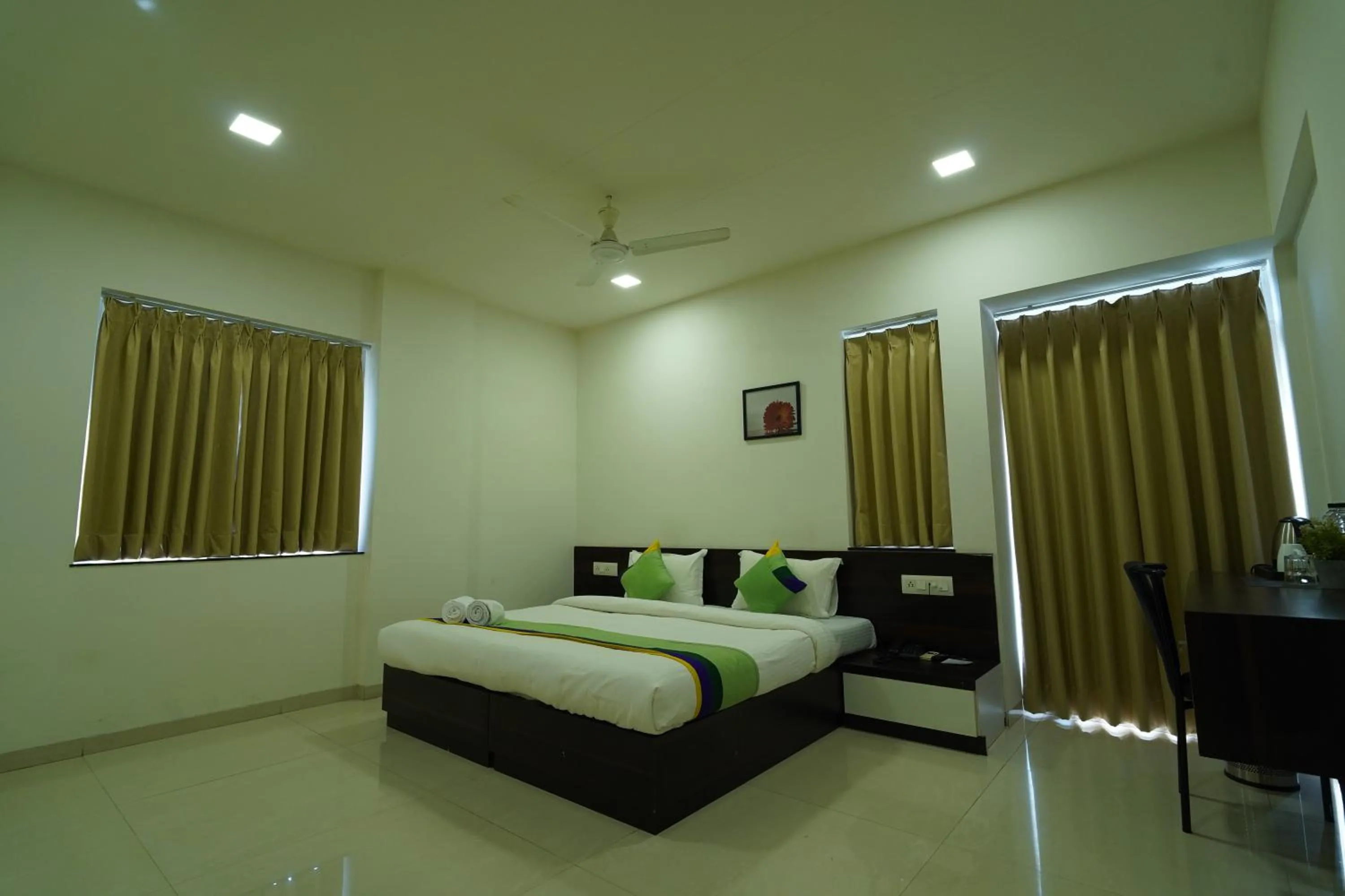 Bed in Excellent Homes