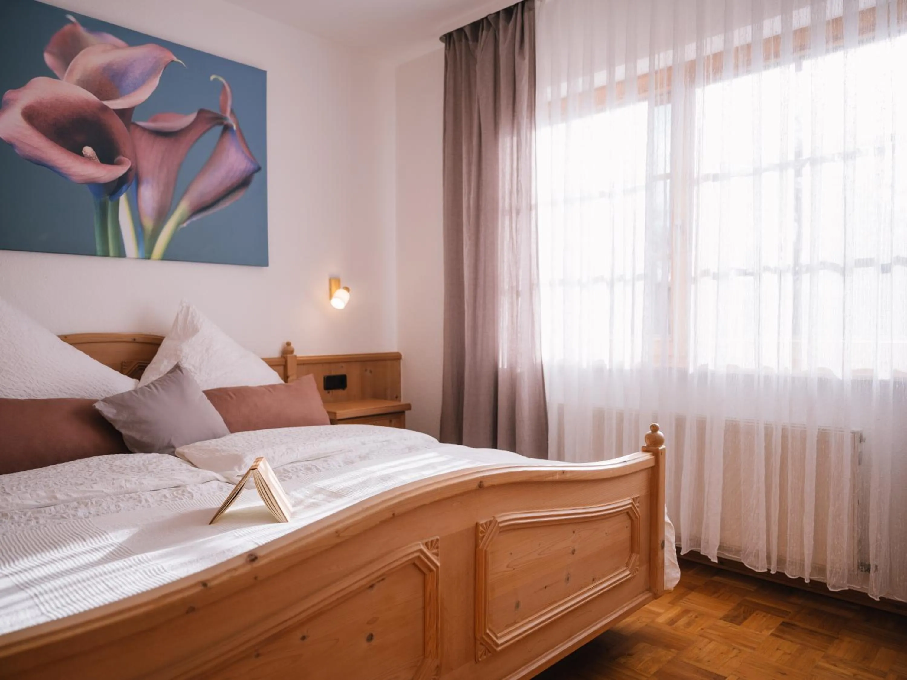 Dining area, Bed in Landhaus Weber