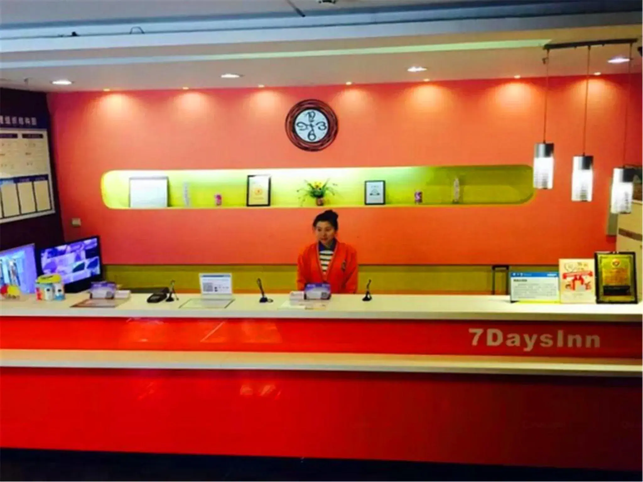 Lobby or reception in 7Days Inn Harbin Chengde Plaza Lobby or reception in 7Days Inn Harbin Chengde Plaza