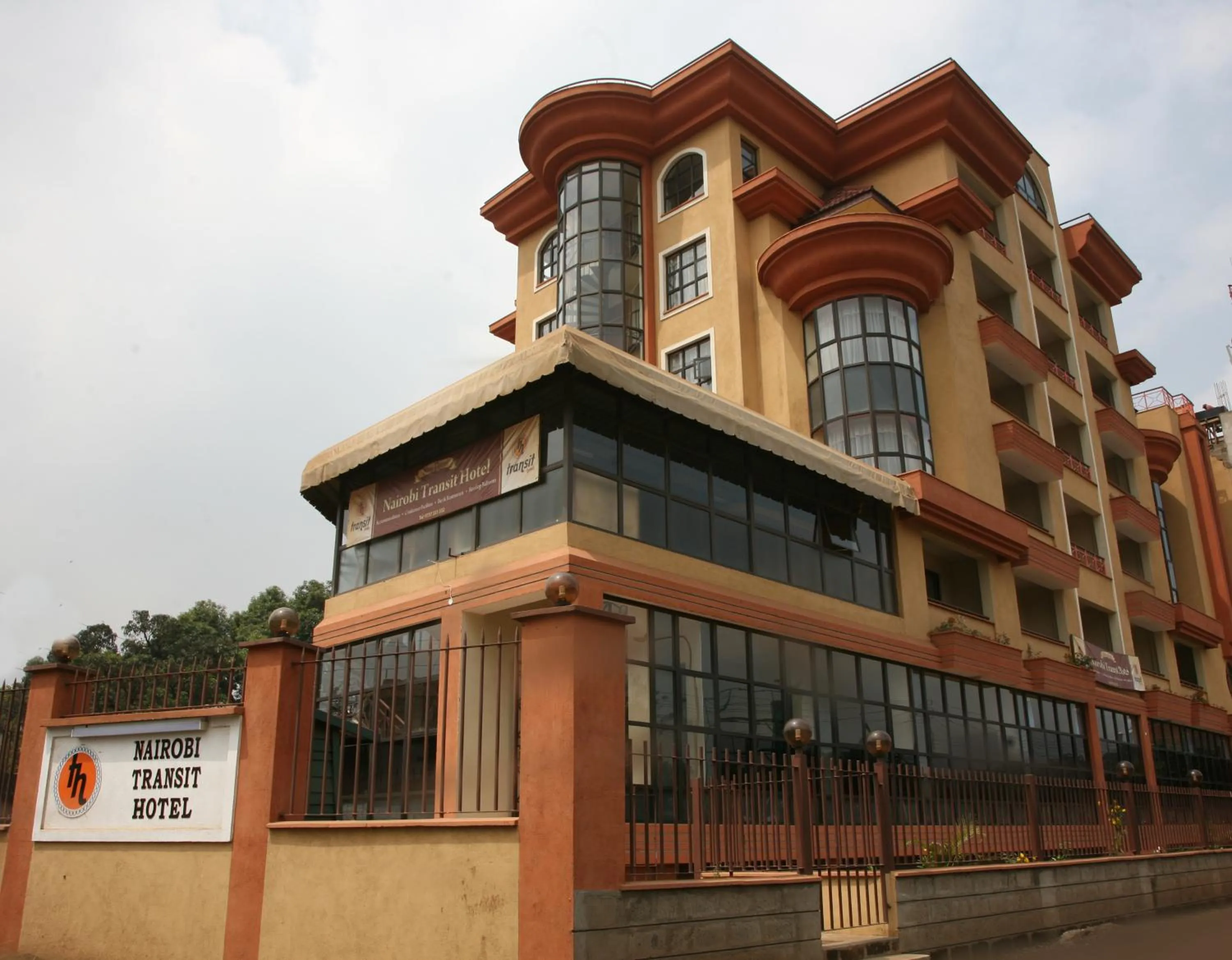 Facade/entrance in Nairobi Transit Hotel