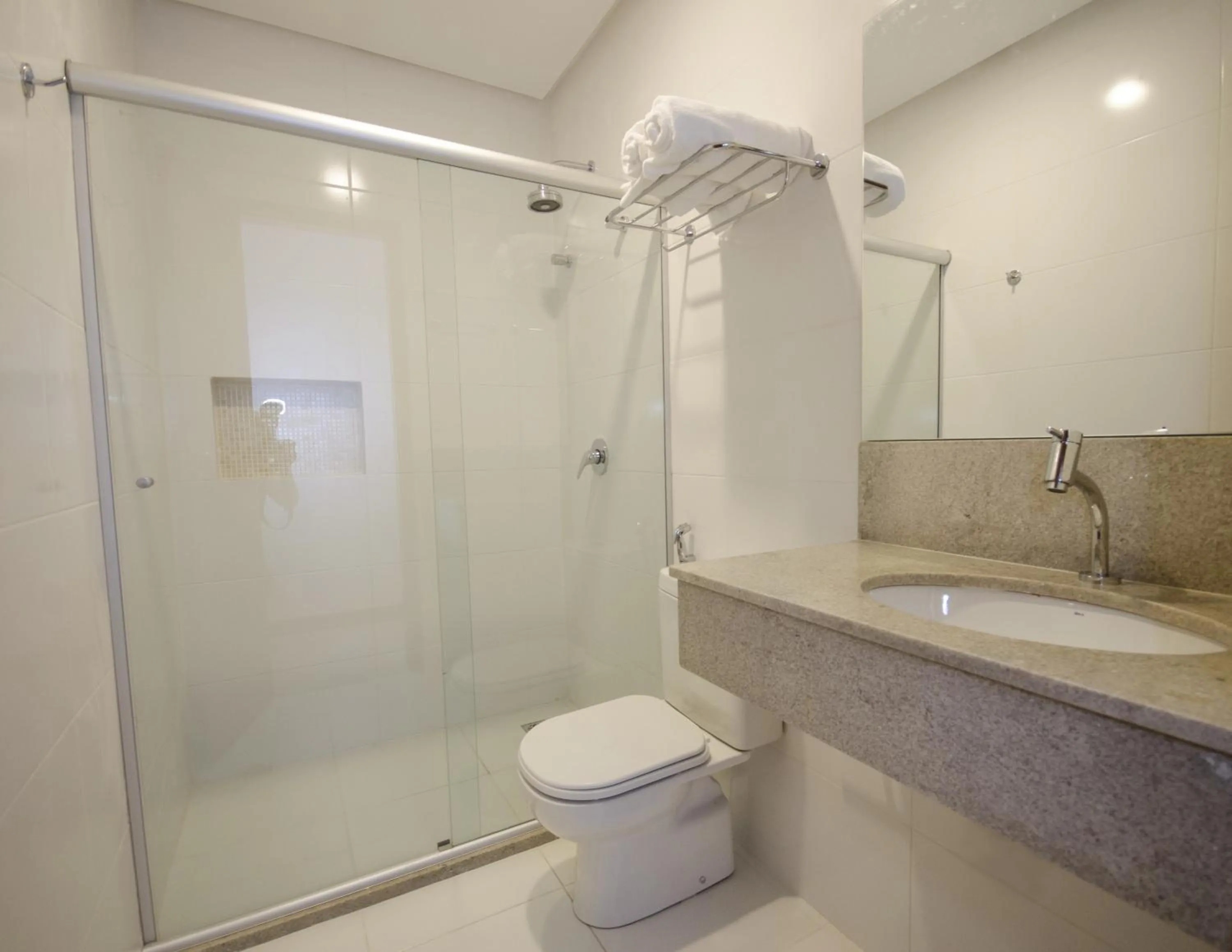 Shower in Pena Branca Hotel e Eventos