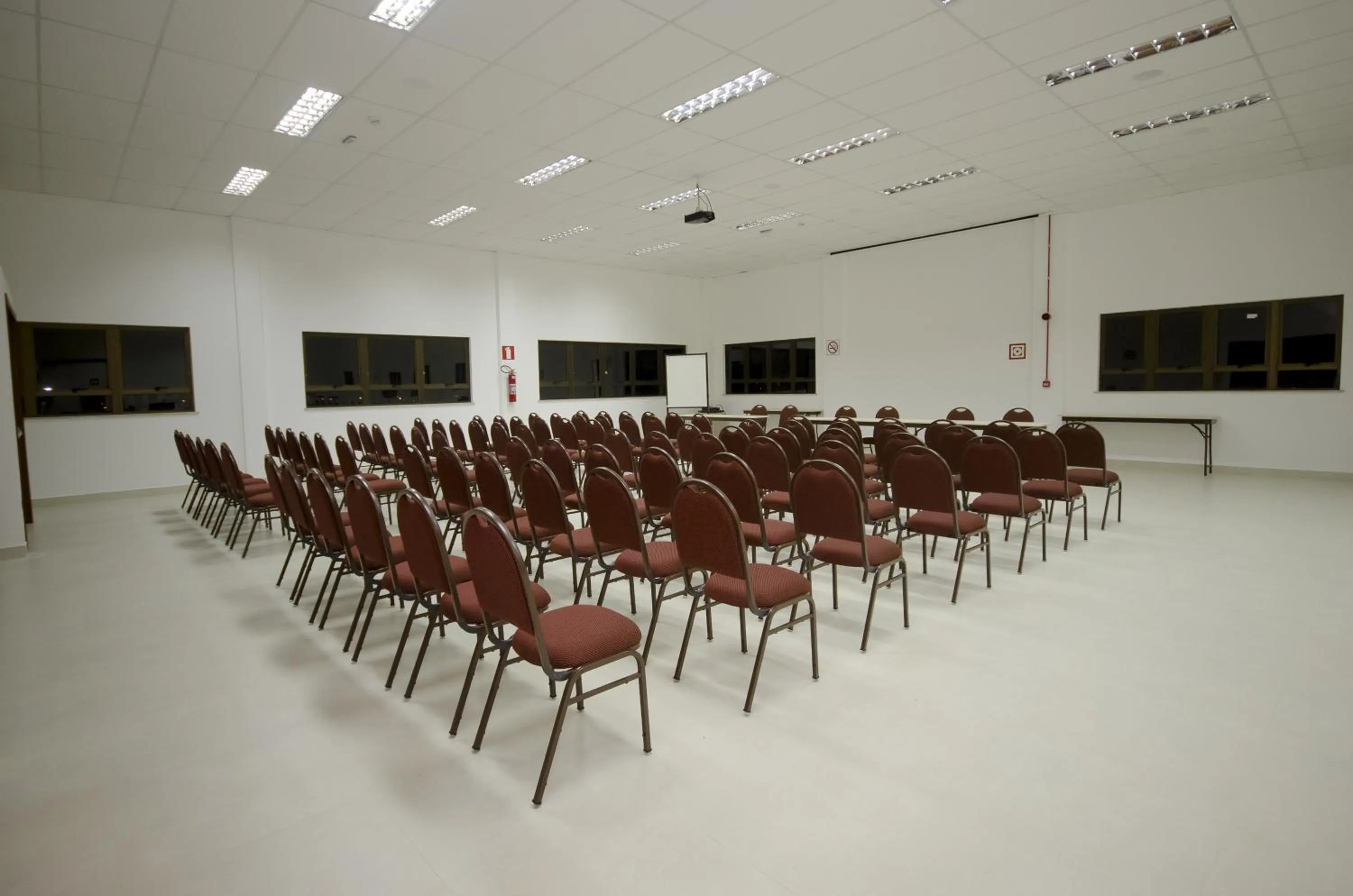 Meeting/conference room in Pena Branca Hotel e Eventos