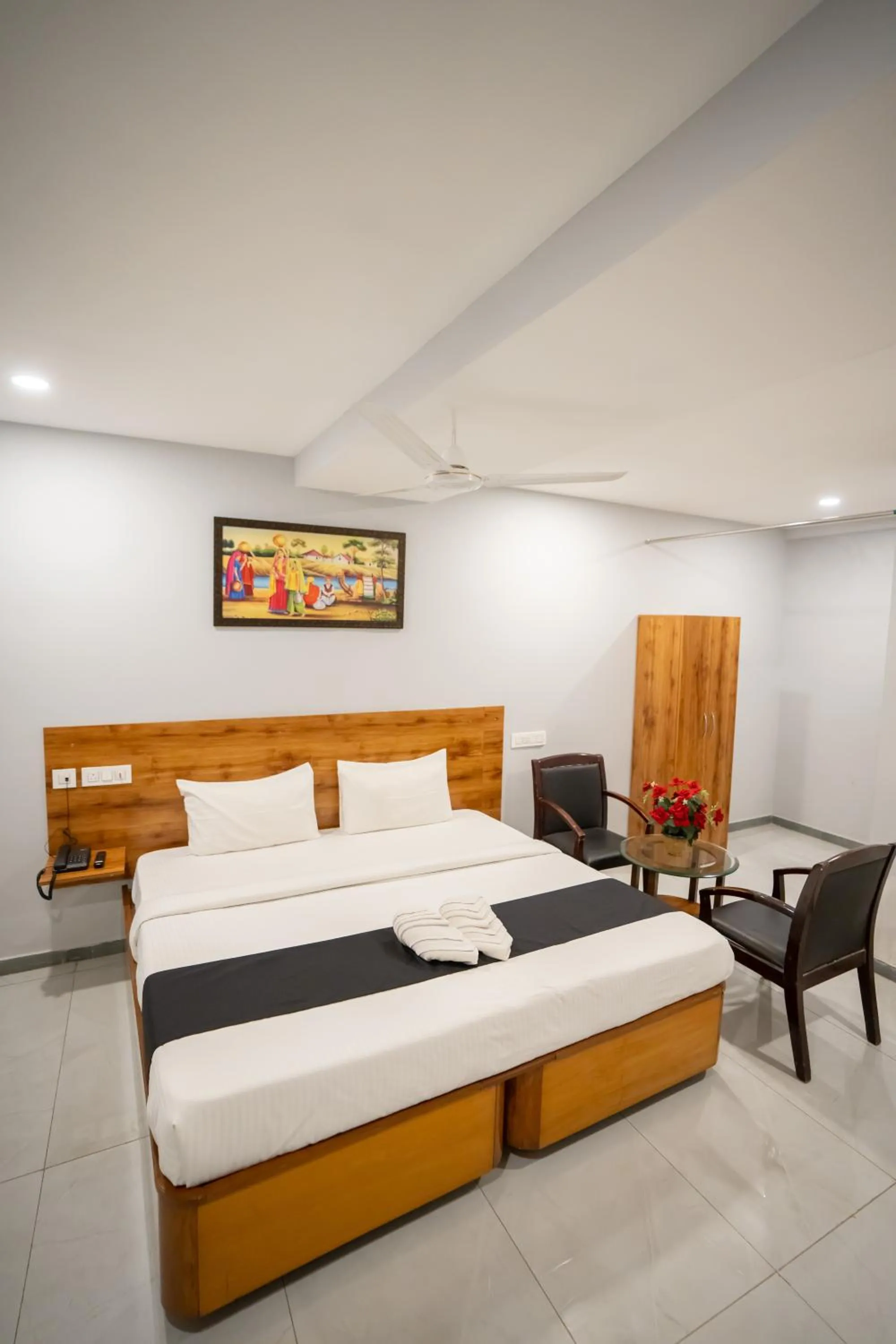 Bed in Hotel Vaishnavi Classic