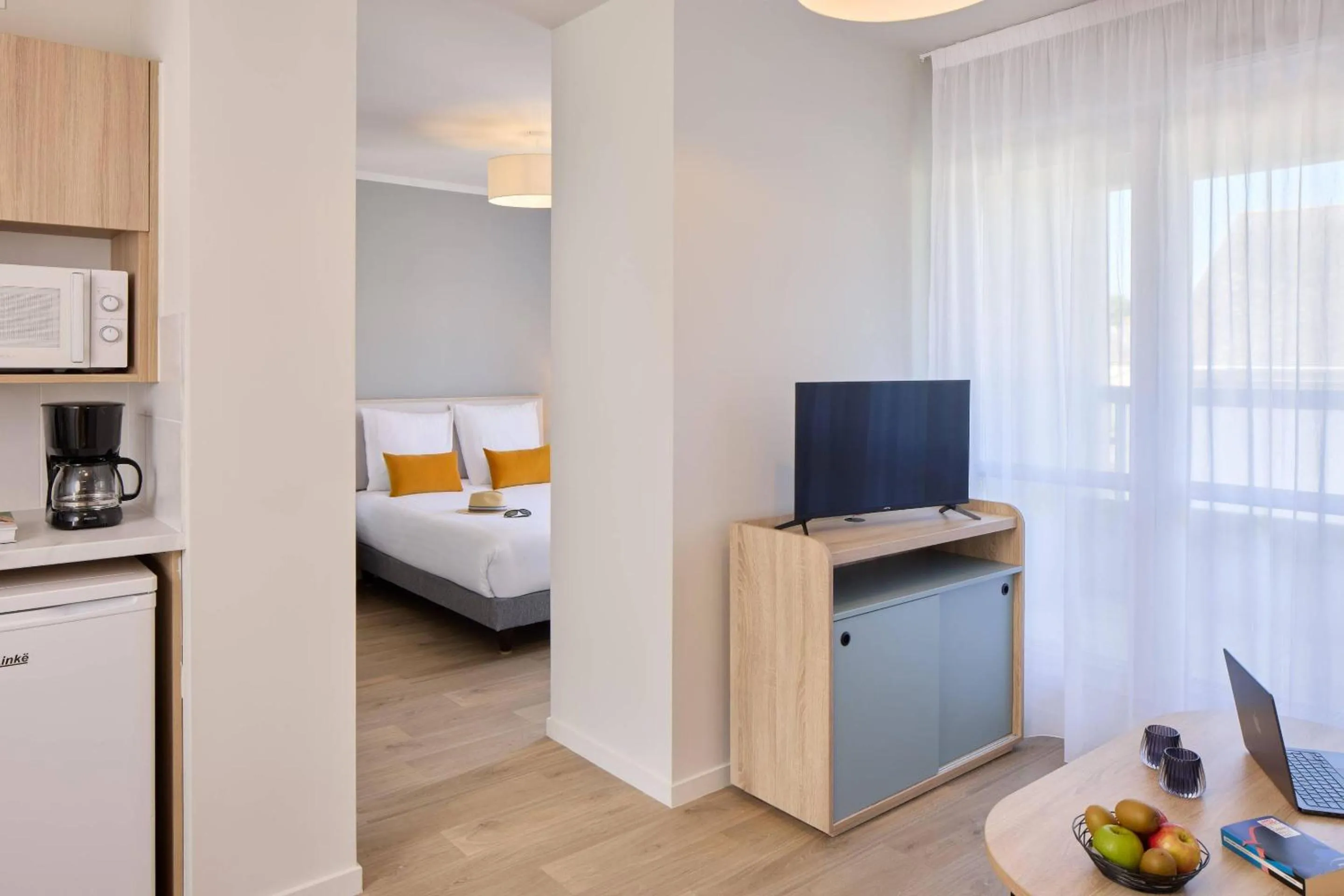 Bedroom, Bed in Quality Aparthotel Saumur