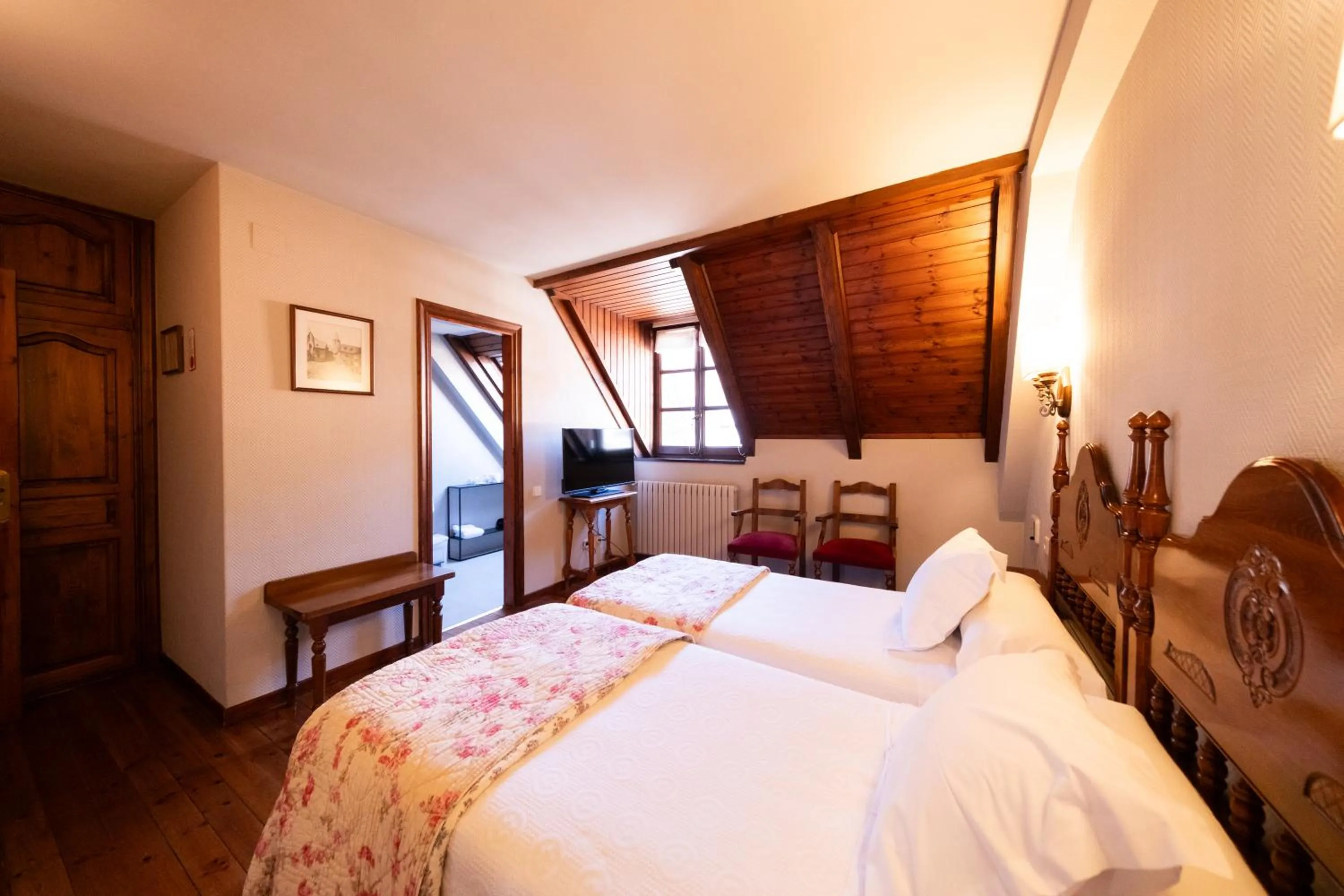 Mountain view, Bed in Hotel Fonfreda