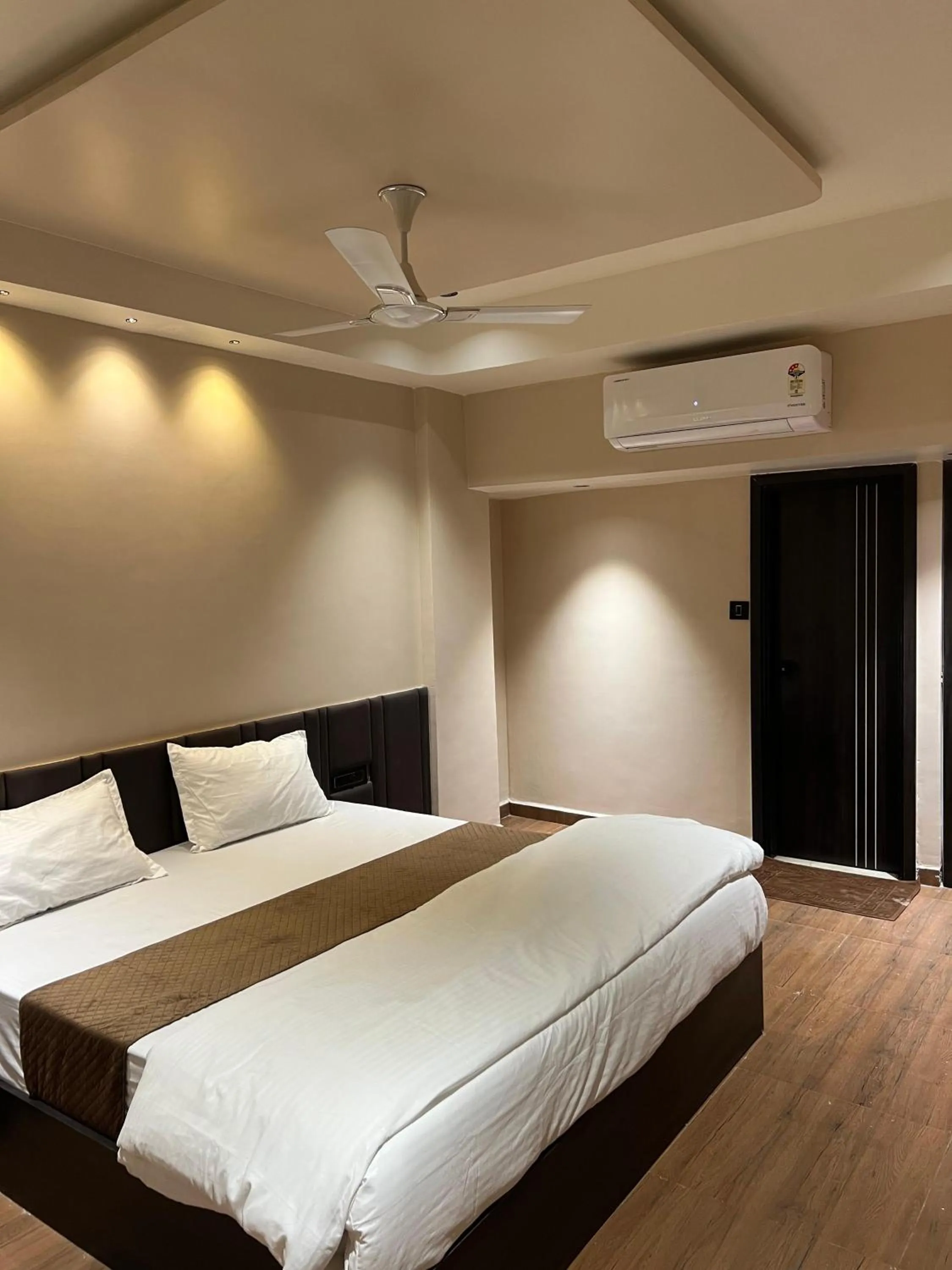 Hotel Presidency - Best Hotel in Surat