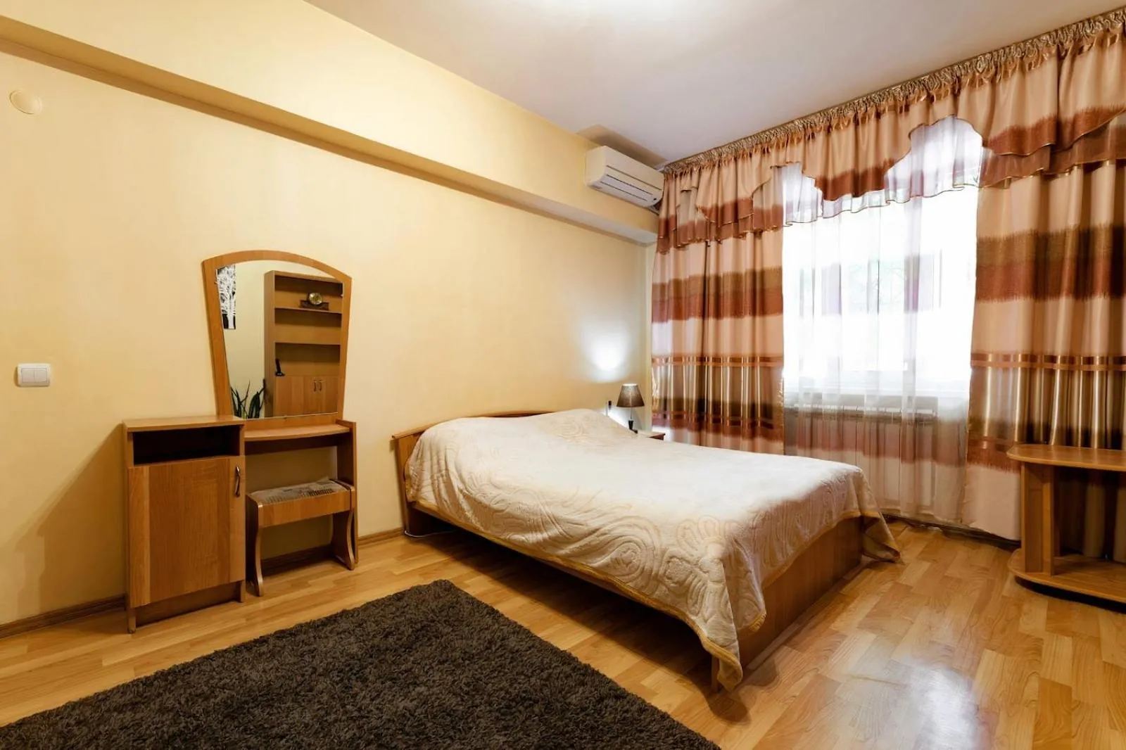 Nadezhda Apartments on Zhibek Zholy Avenue 33