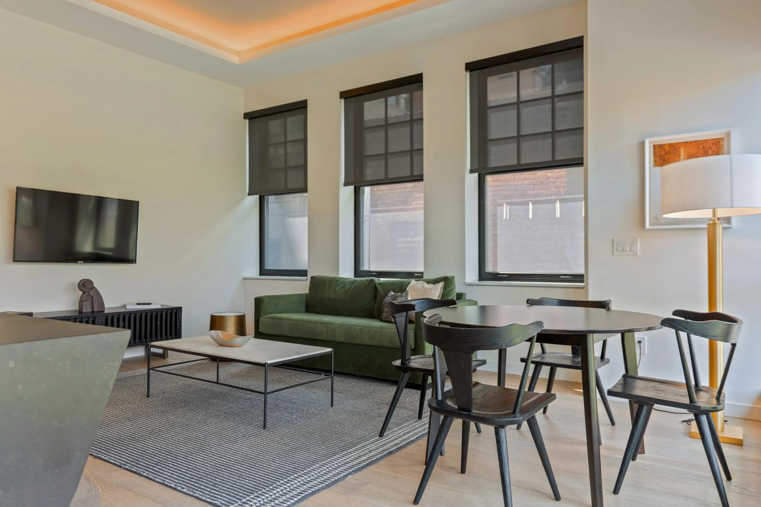 Living room in Sosuite at The Onyx - Museum District