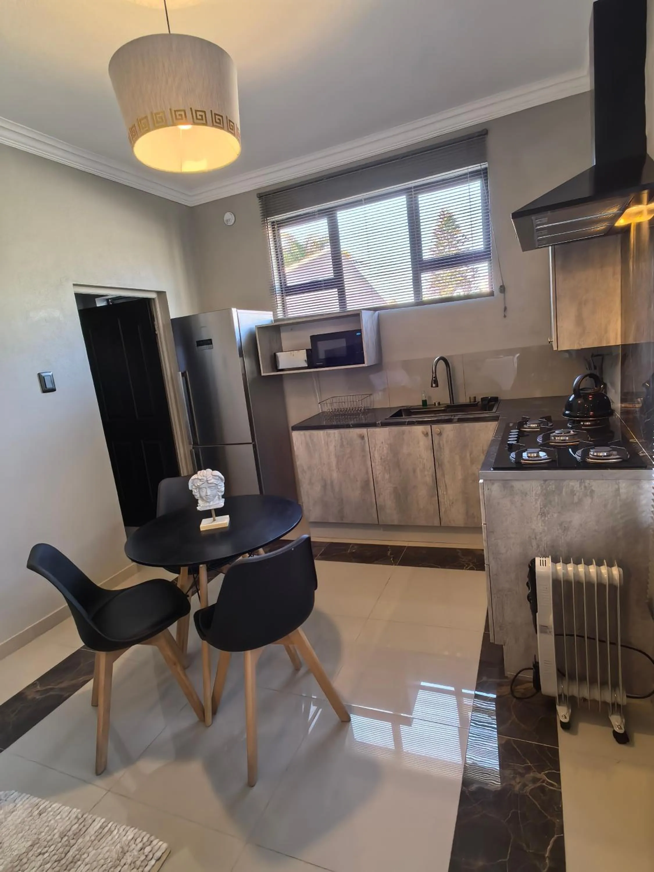 Deluxe Studio in Bryanston Palms Accommodation