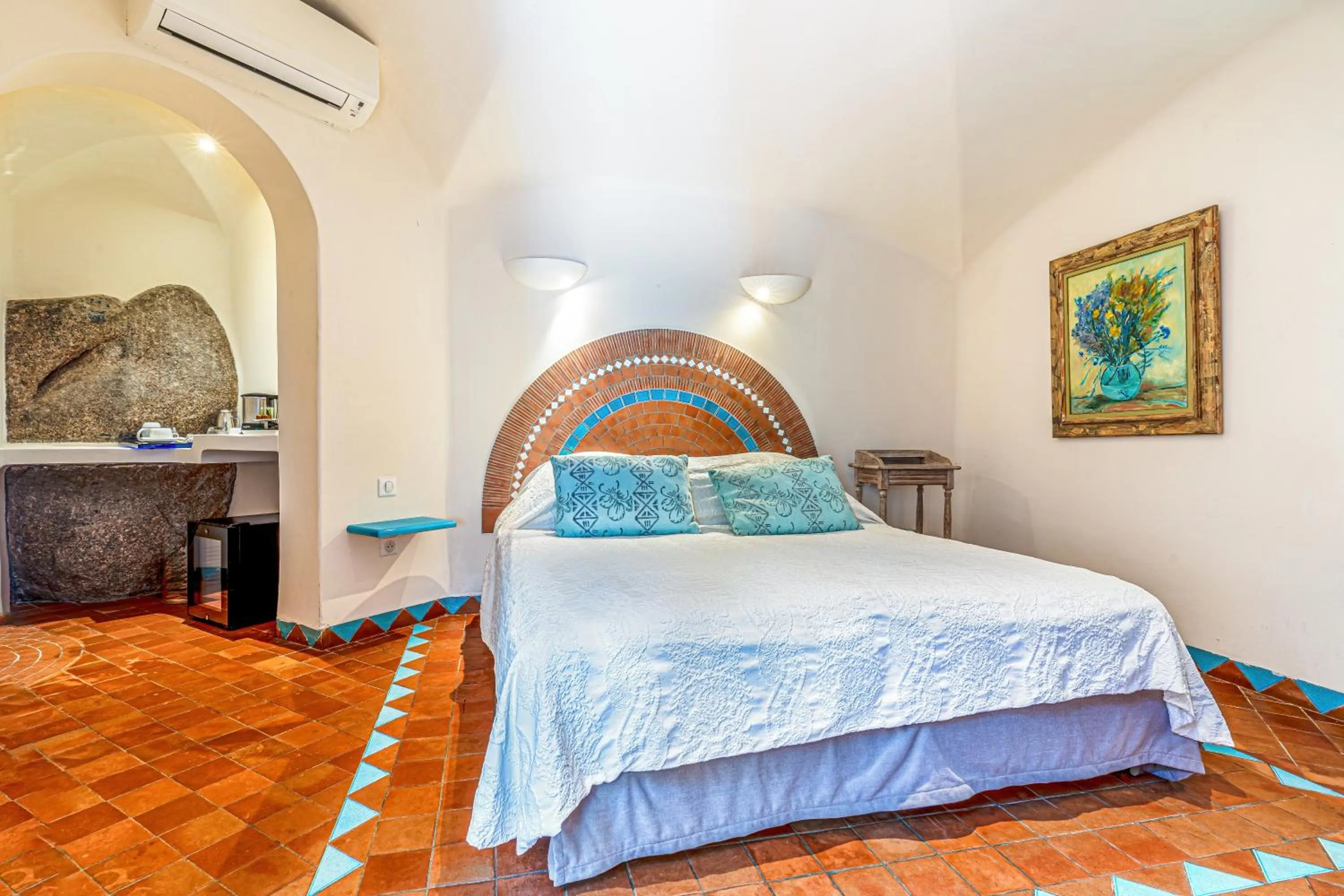 Bed in Hôtel Marina di cavu