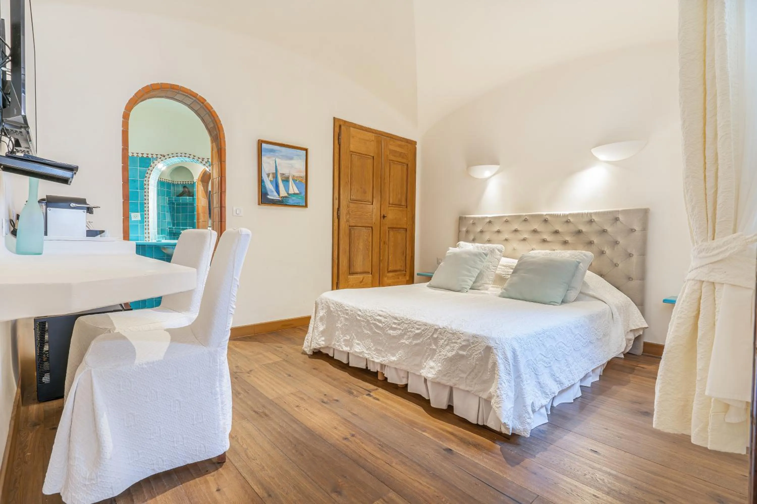 Bed in Hôtel Marina di cavu