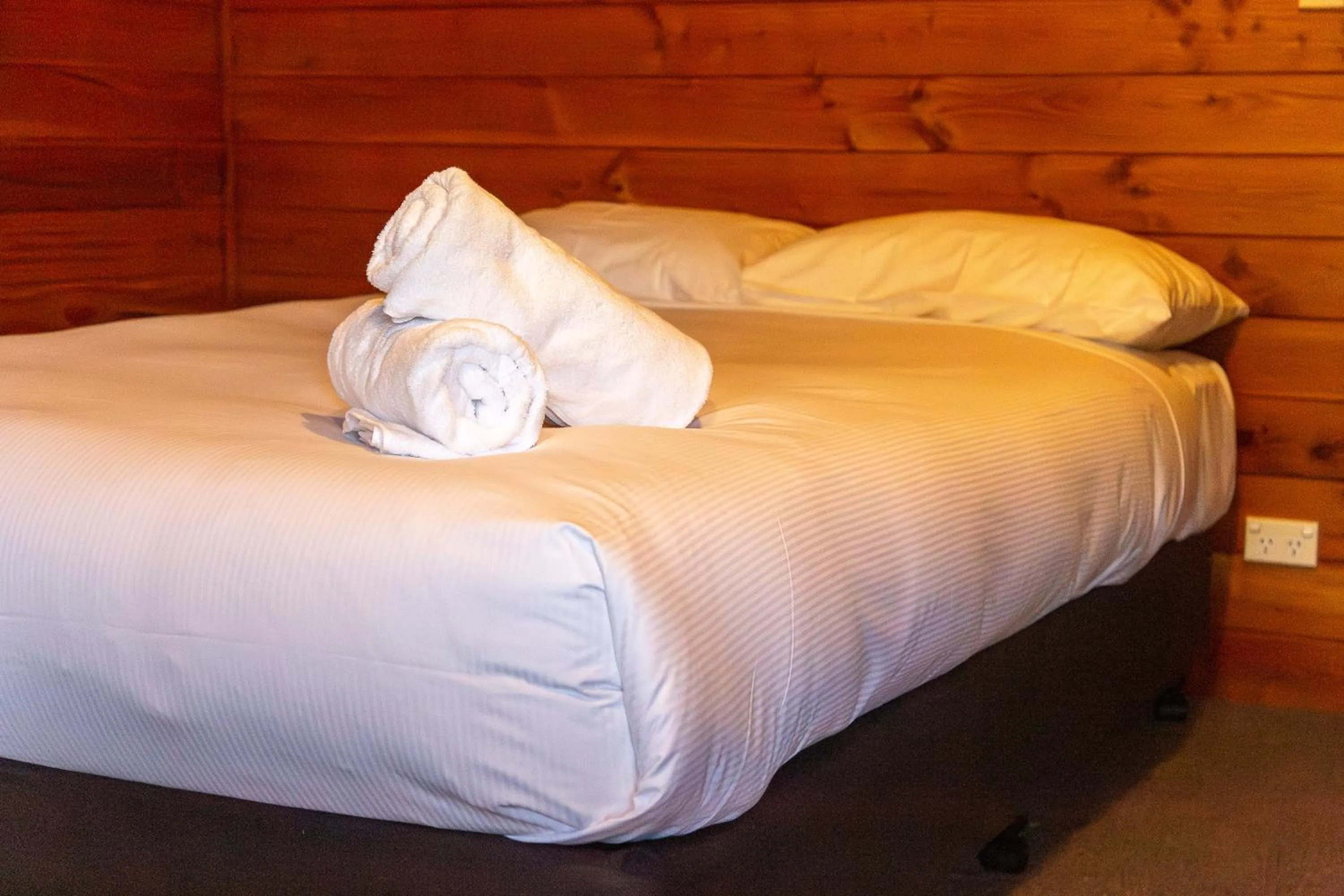 Bed in The Turoa Lodge Ohakune