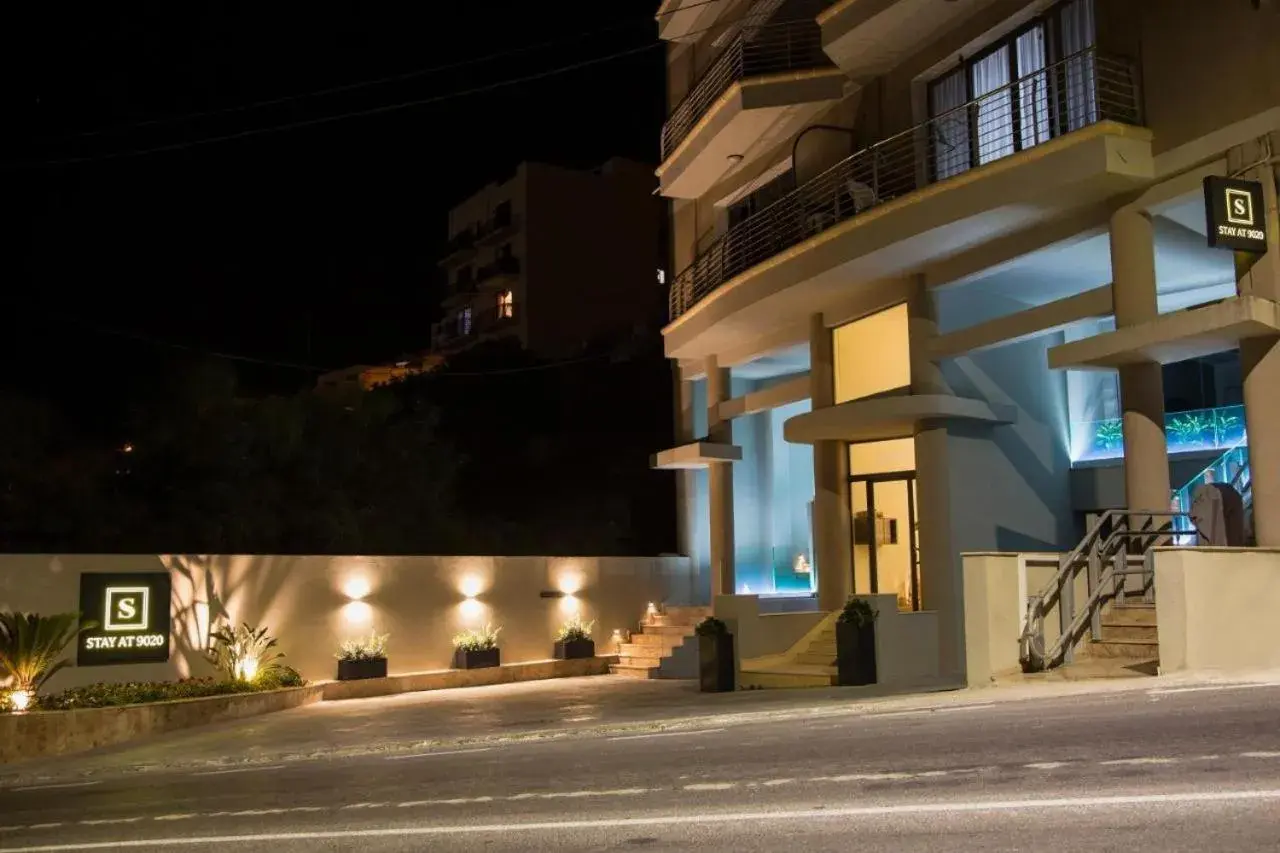Stay at 9020 Boutique B&B Stay at 9020 Boutique B&B