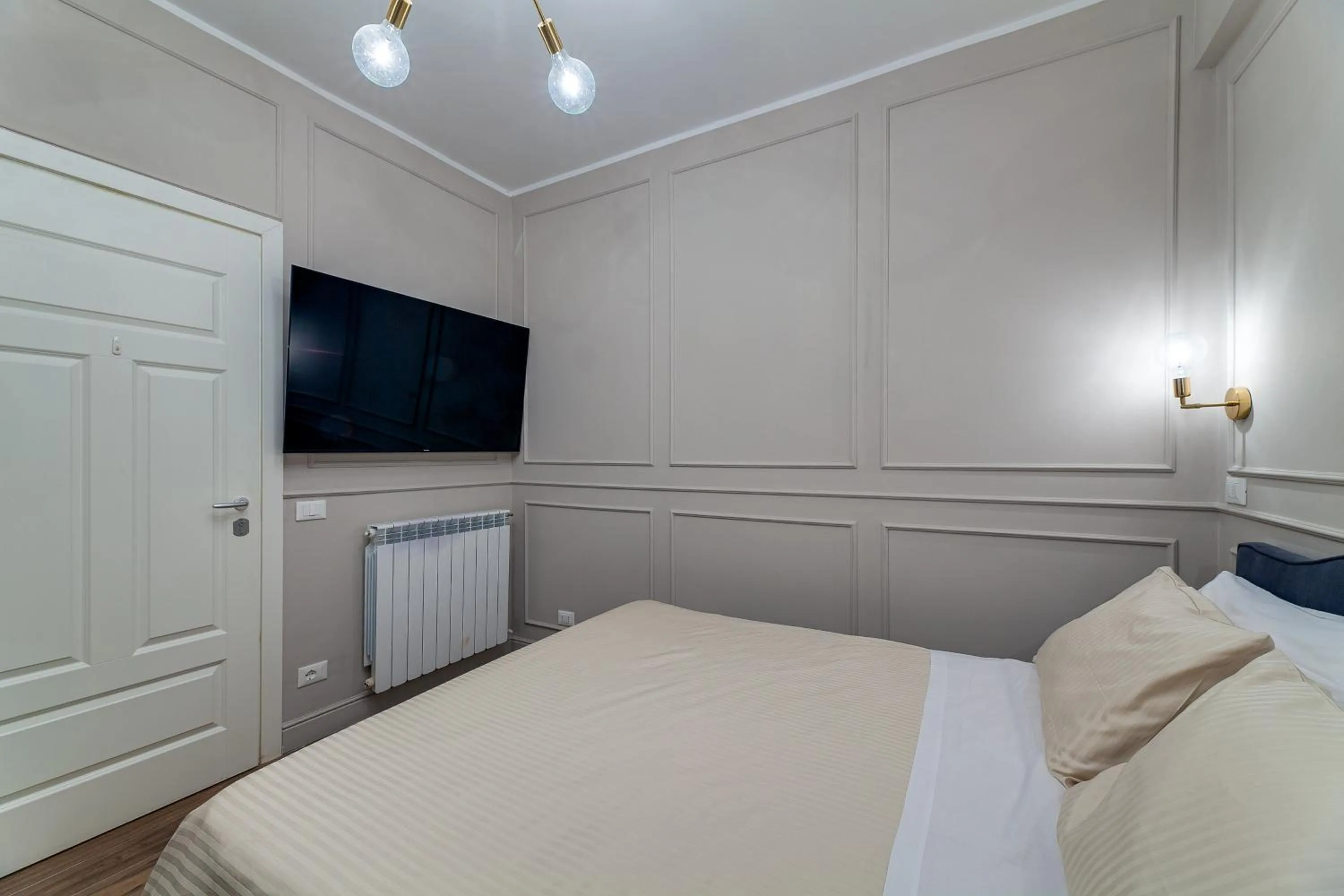 Bedroom, Bed in Vogue Suites Rome