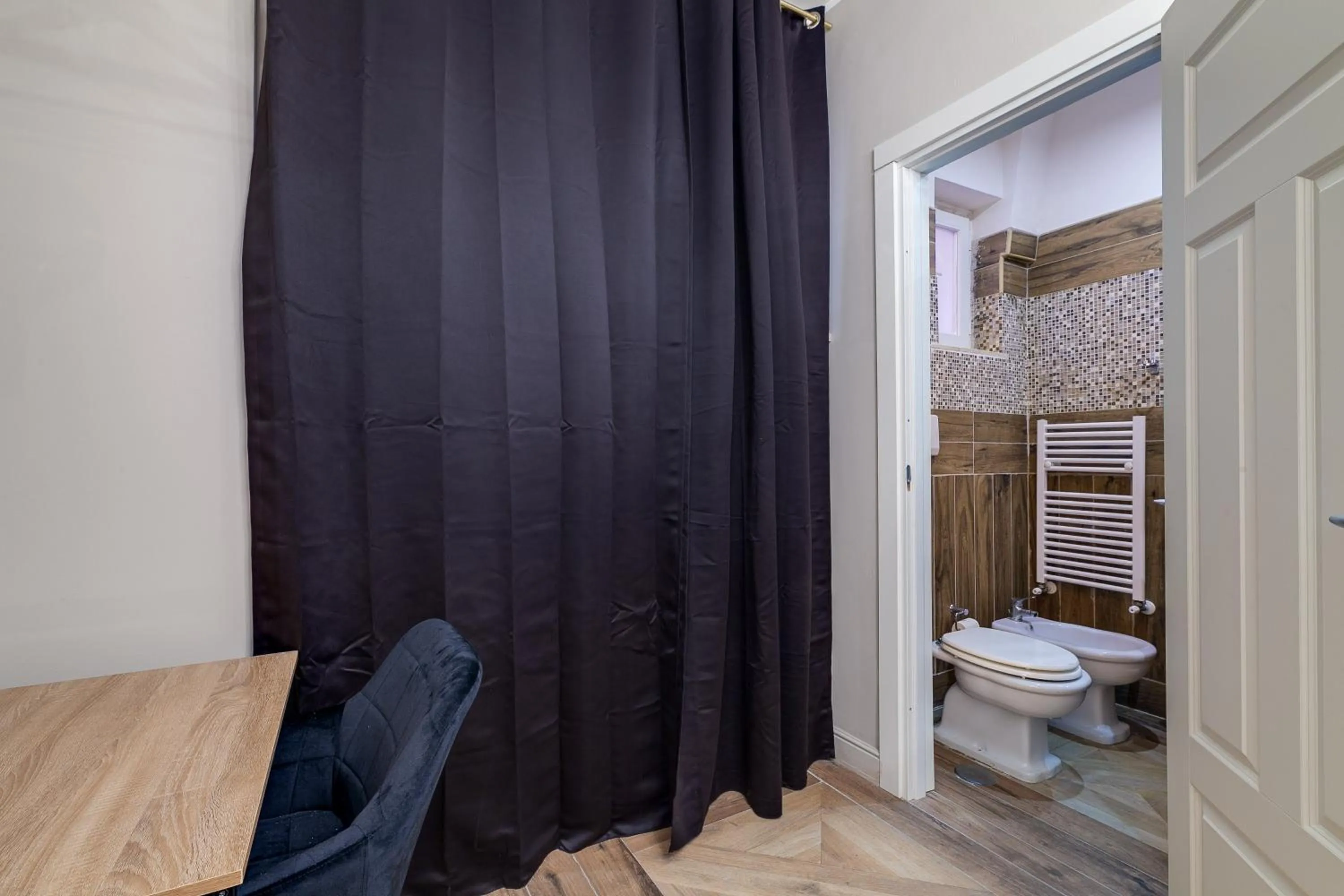 Bathroom in Vogue Suites Rome