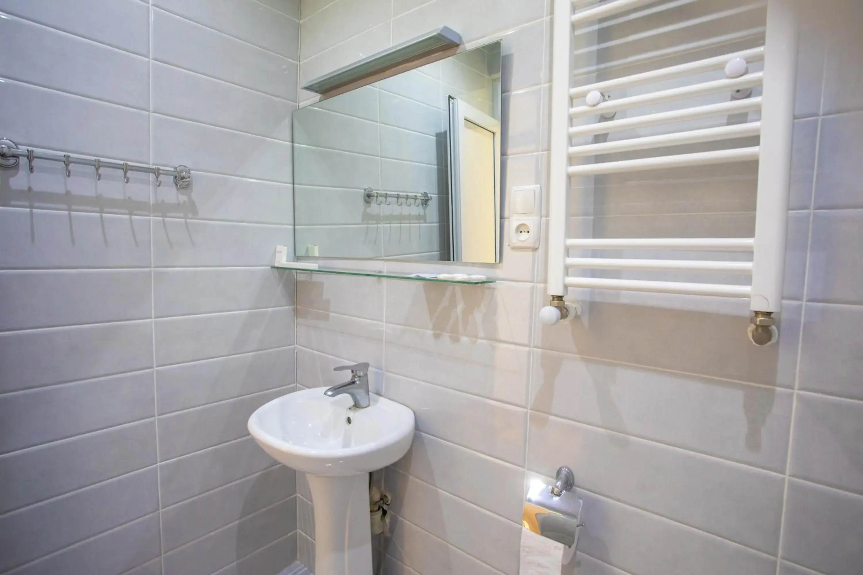 Double Room with Garden View in HOTEL VENETO Double Room with Garden View in HOTEL VENETO