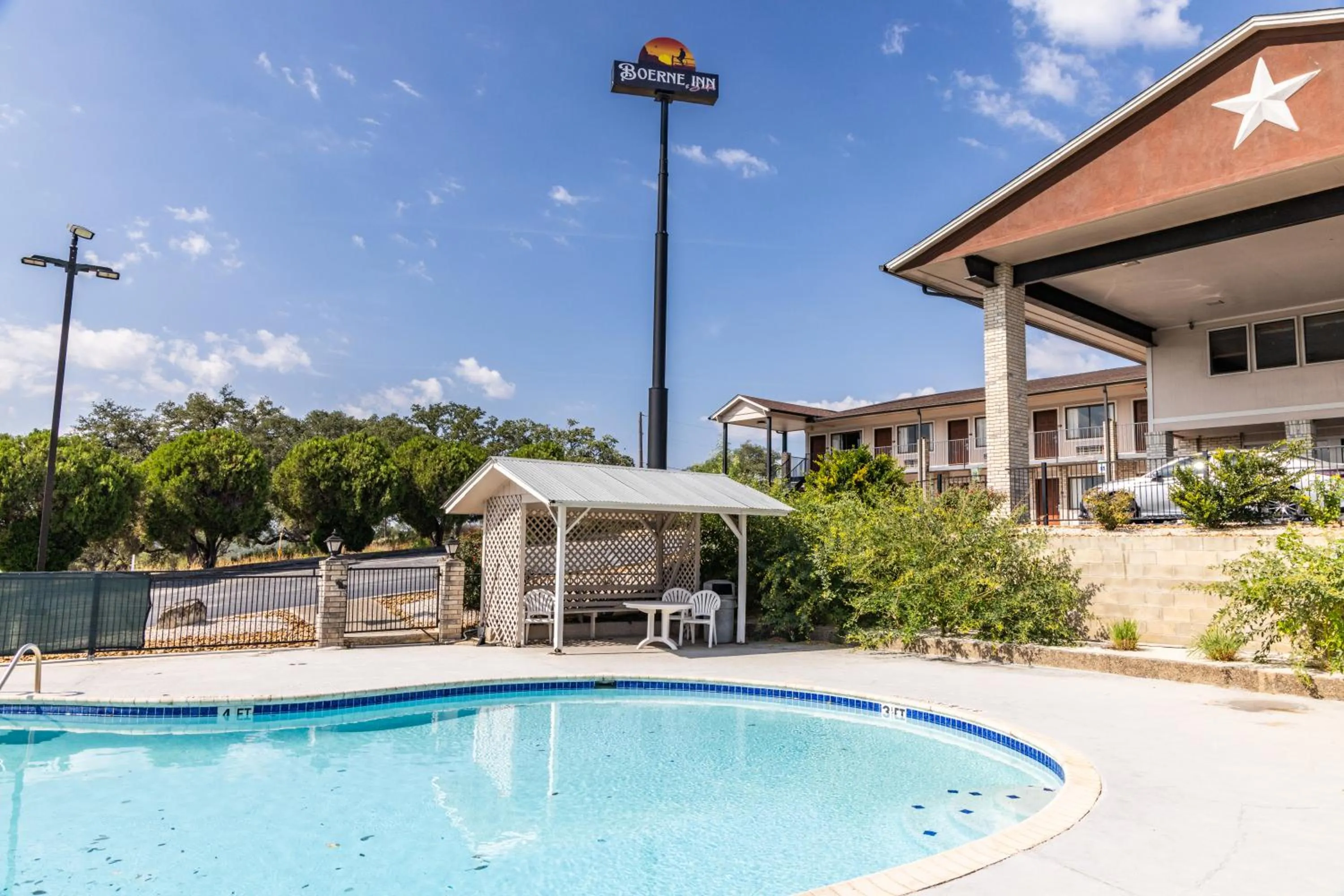 Property building in Boerne Inn and Suites