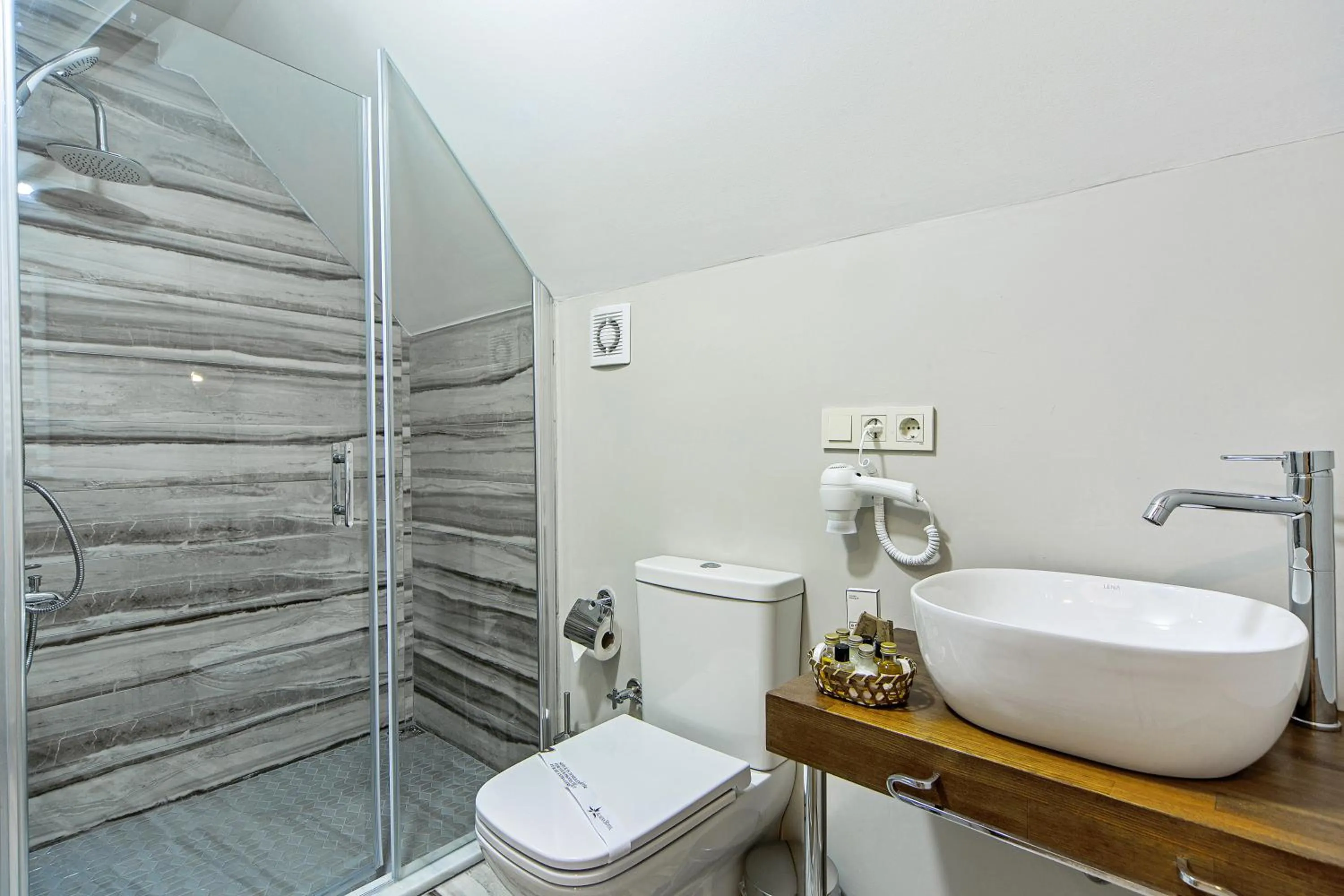 Bathroom in Almina Guest House