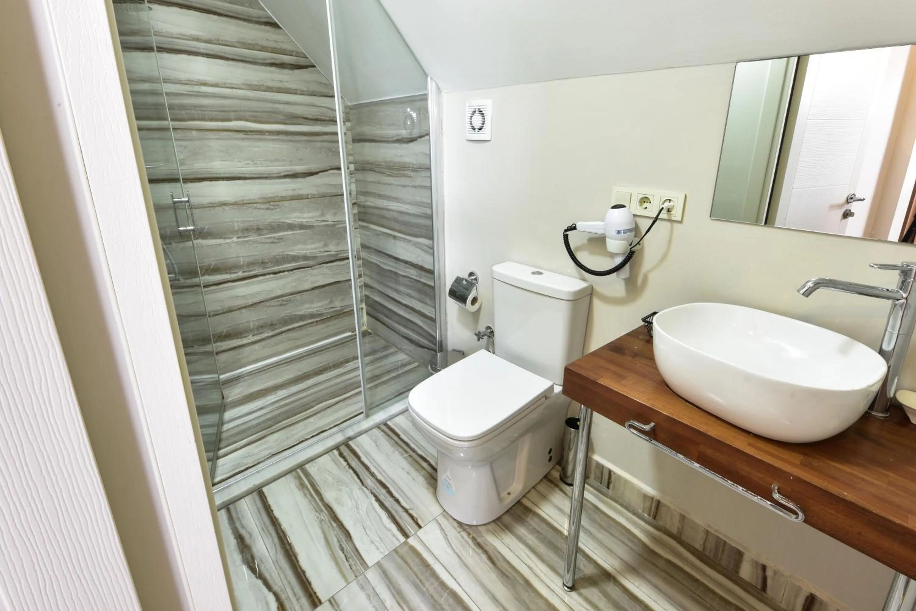 Bathroom in Almina Guest House