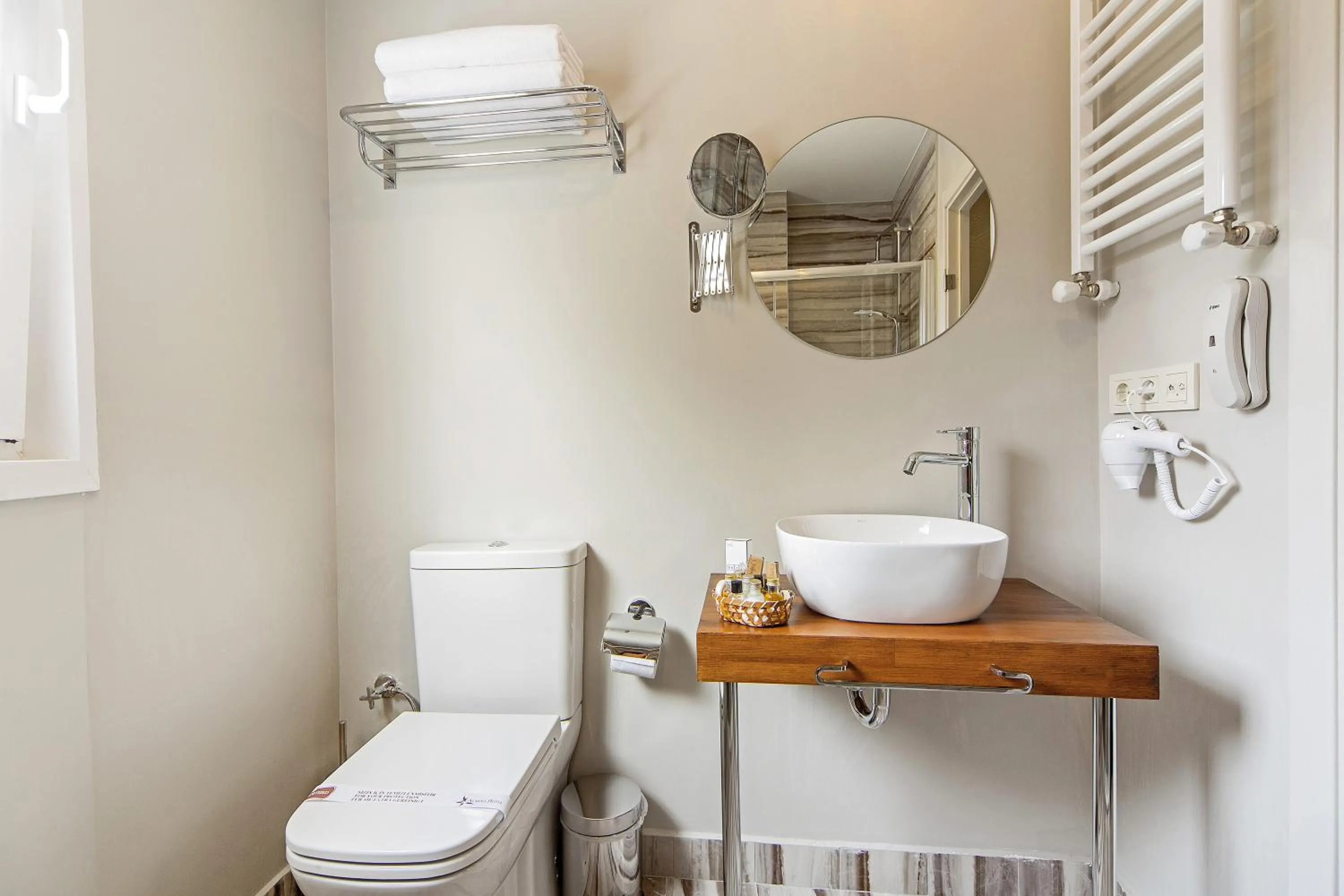 Bathroom in Almina Guest House