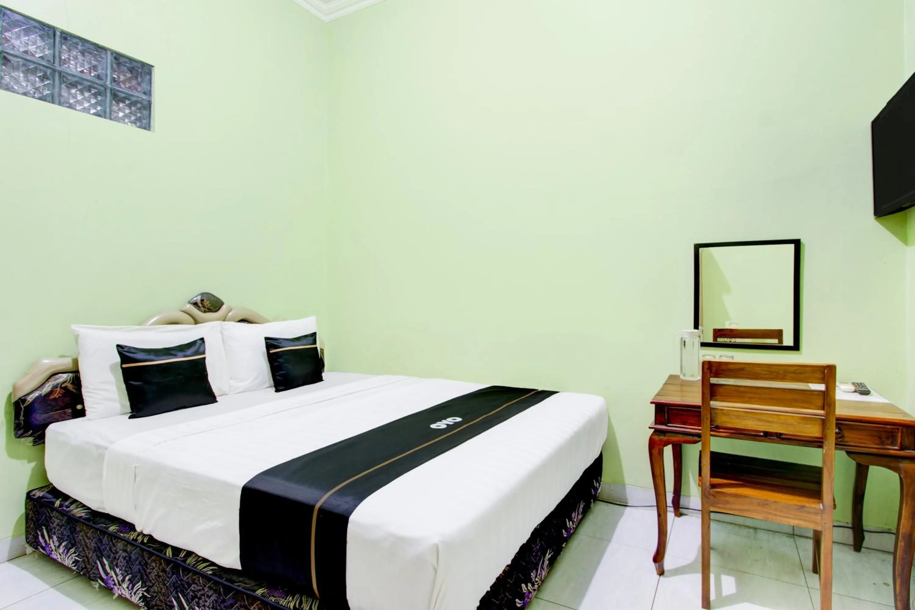 Bedroom, Bed in Hotel O Yogyakarta near Taman Sari formerly Widitya Inn