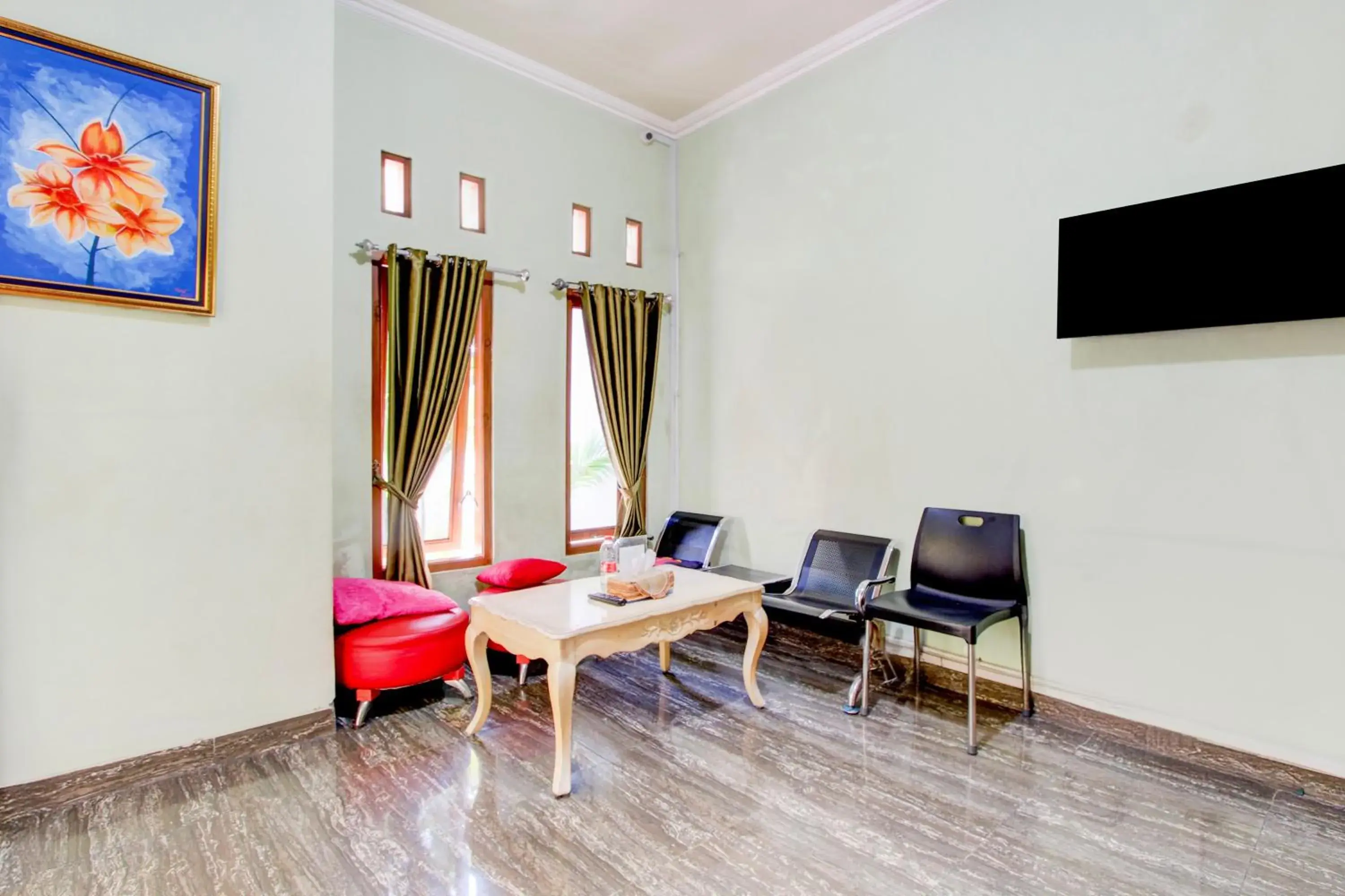 Lobby or reception in Hotel O Yogyakarta near Taman Sari formerly Widitya Inn Lobby or reception in Hotel O Yogyakarta near Taman Sari formerly Widitya Inn