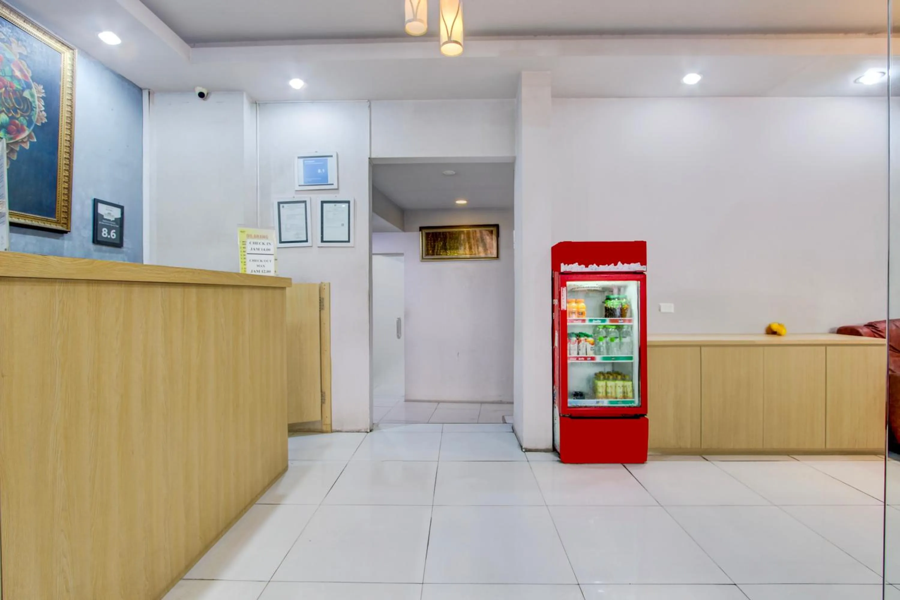 Lobby or reception in Hotel O Tegal near near Pacific Mall Tegal formerly Hugo Suites Family