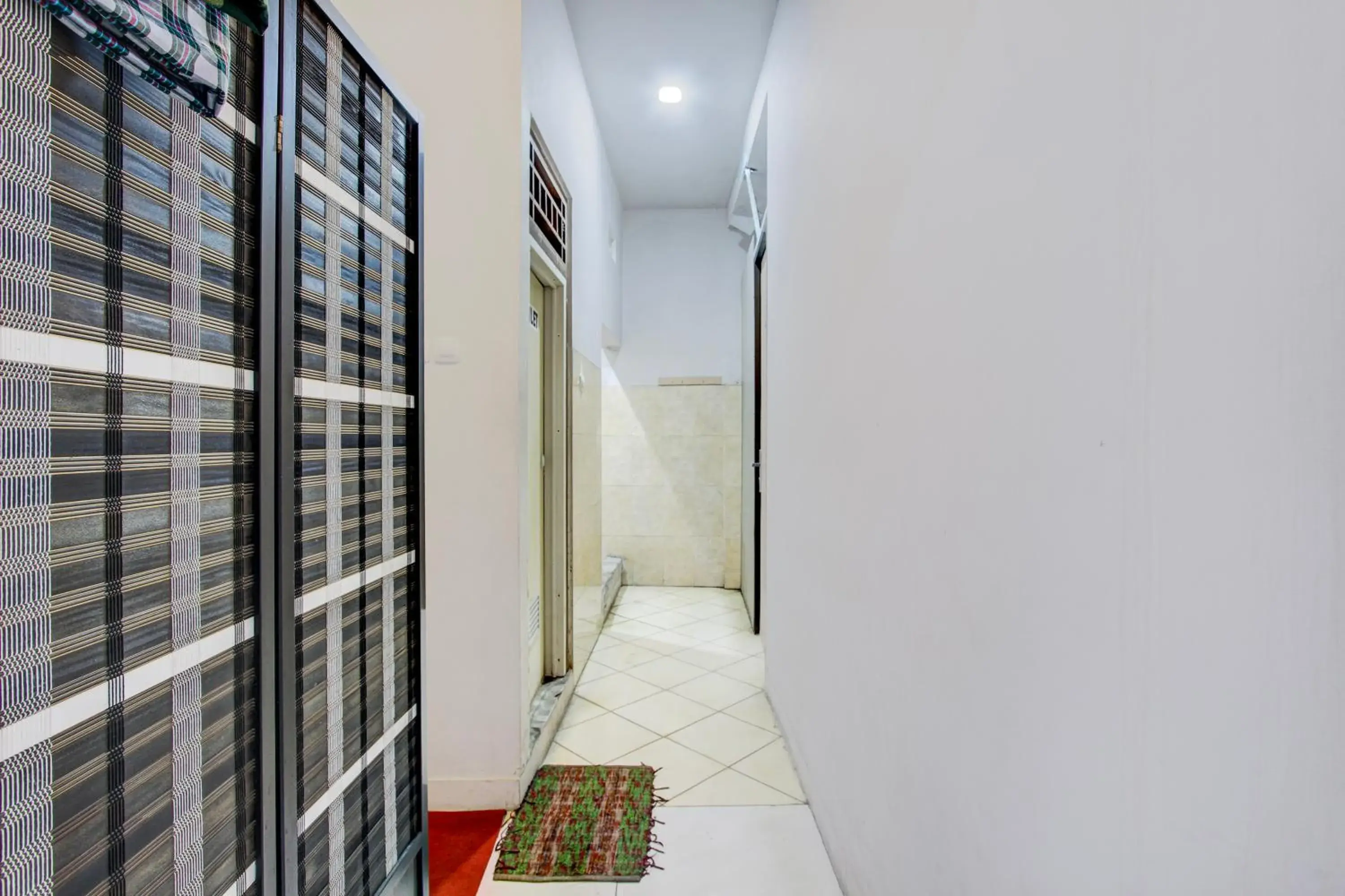 Lobby or reception in Hotel O Tegal near near Pacific Mall Tegal formerly Hugo Suites Family Lobby or reception in Hotel O Tegal near near Pacific Mall Tegal formerly Hugo Suites Family