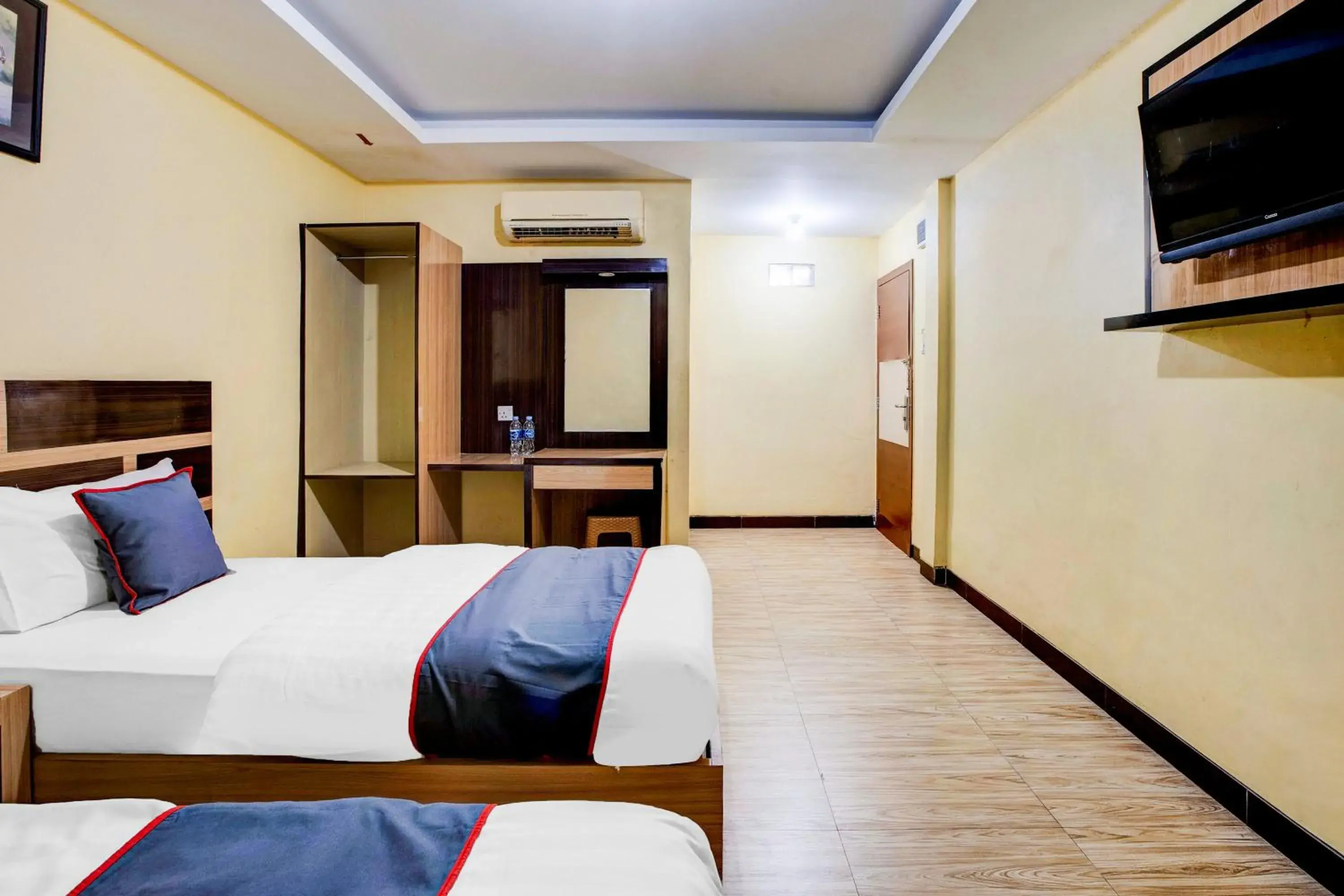 Delxue Twin Room in Collection O Batam near DC Mall formerly S Hotel Delxue Twin Room in Collection O Batam near DC Mall formerly S Hotel