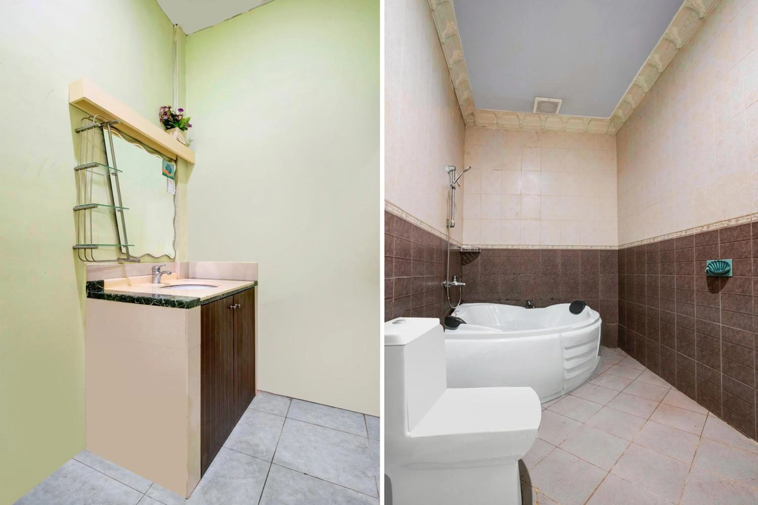 Bathroom in Collection O Batam near DC Mall formerly S Hotel