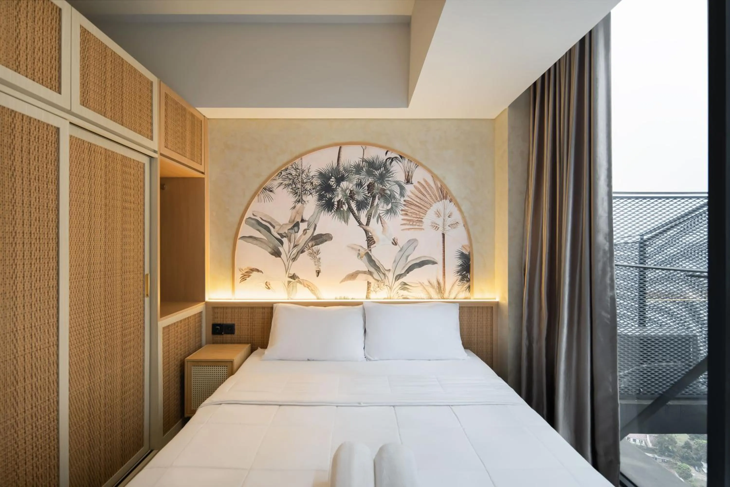 Bedroom, Bed in Cove Carstensz BSD