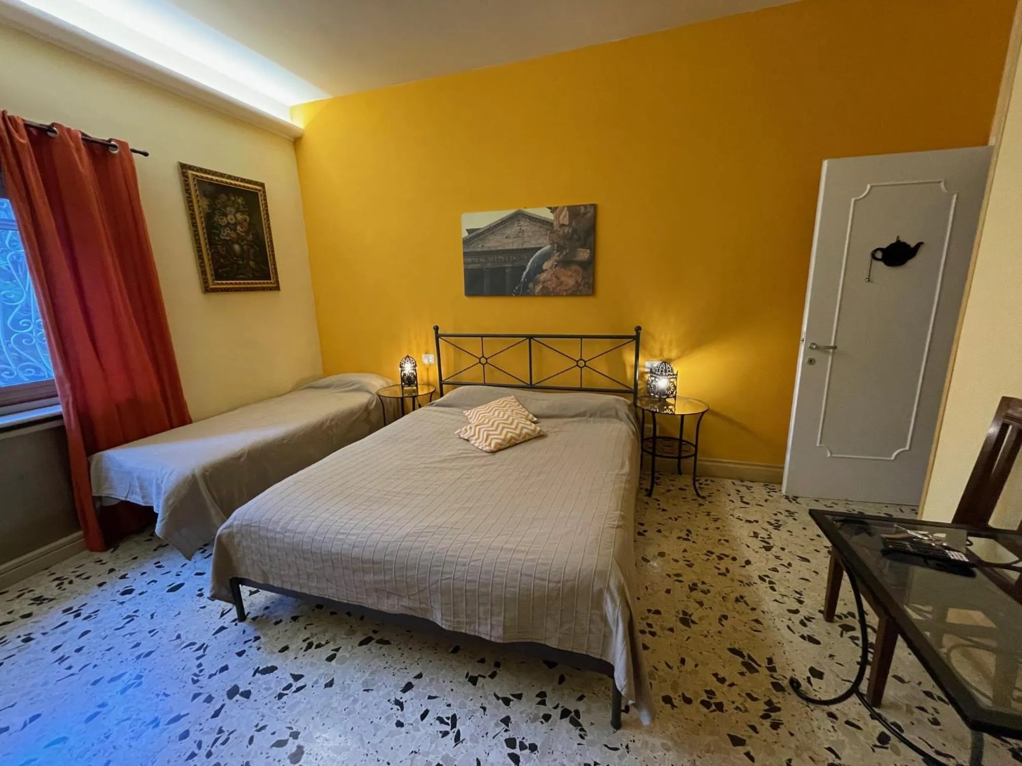 Bed in B&B Tiburtina Garden