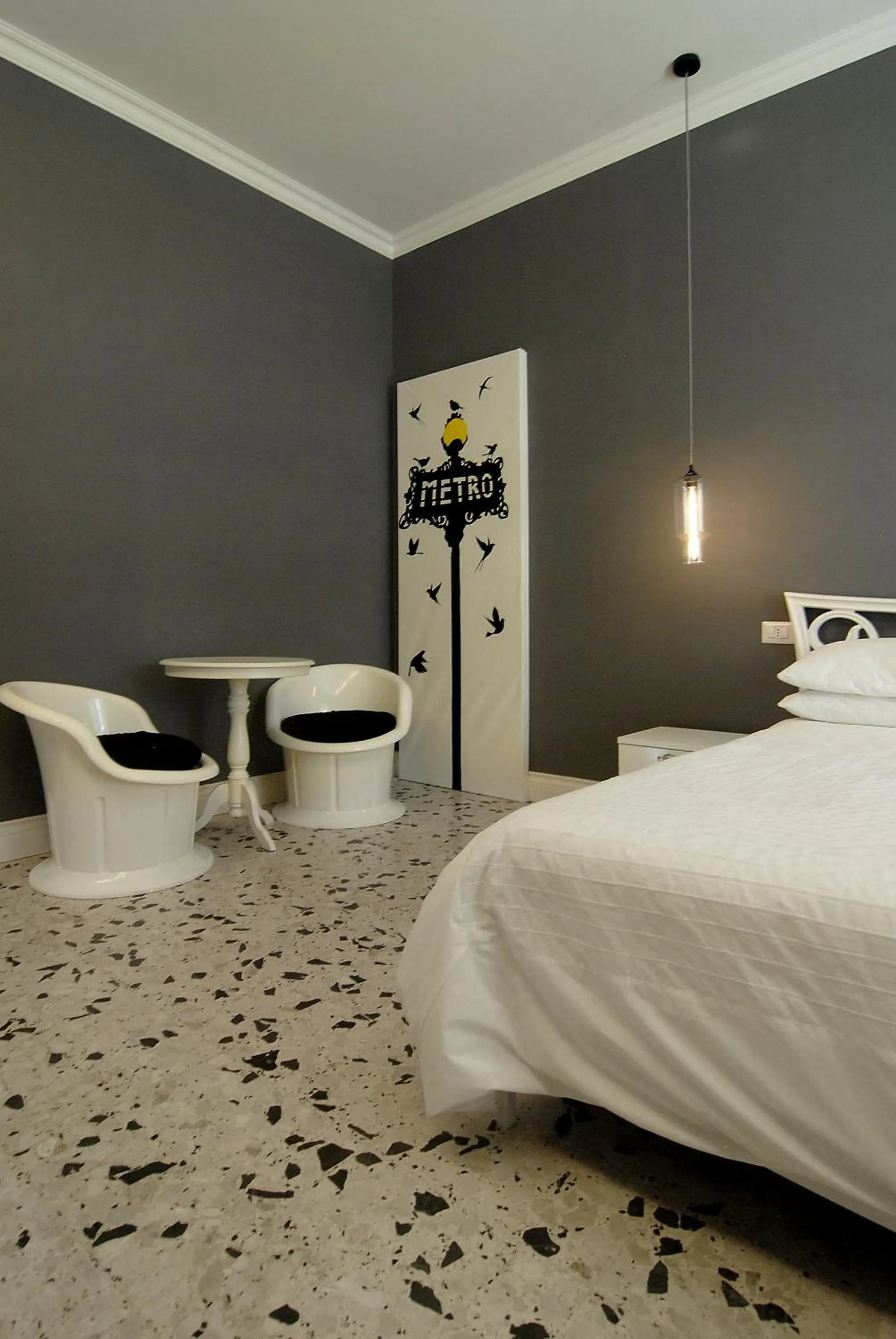 Decorative detail, Bed in B&B Tiburtina Garden