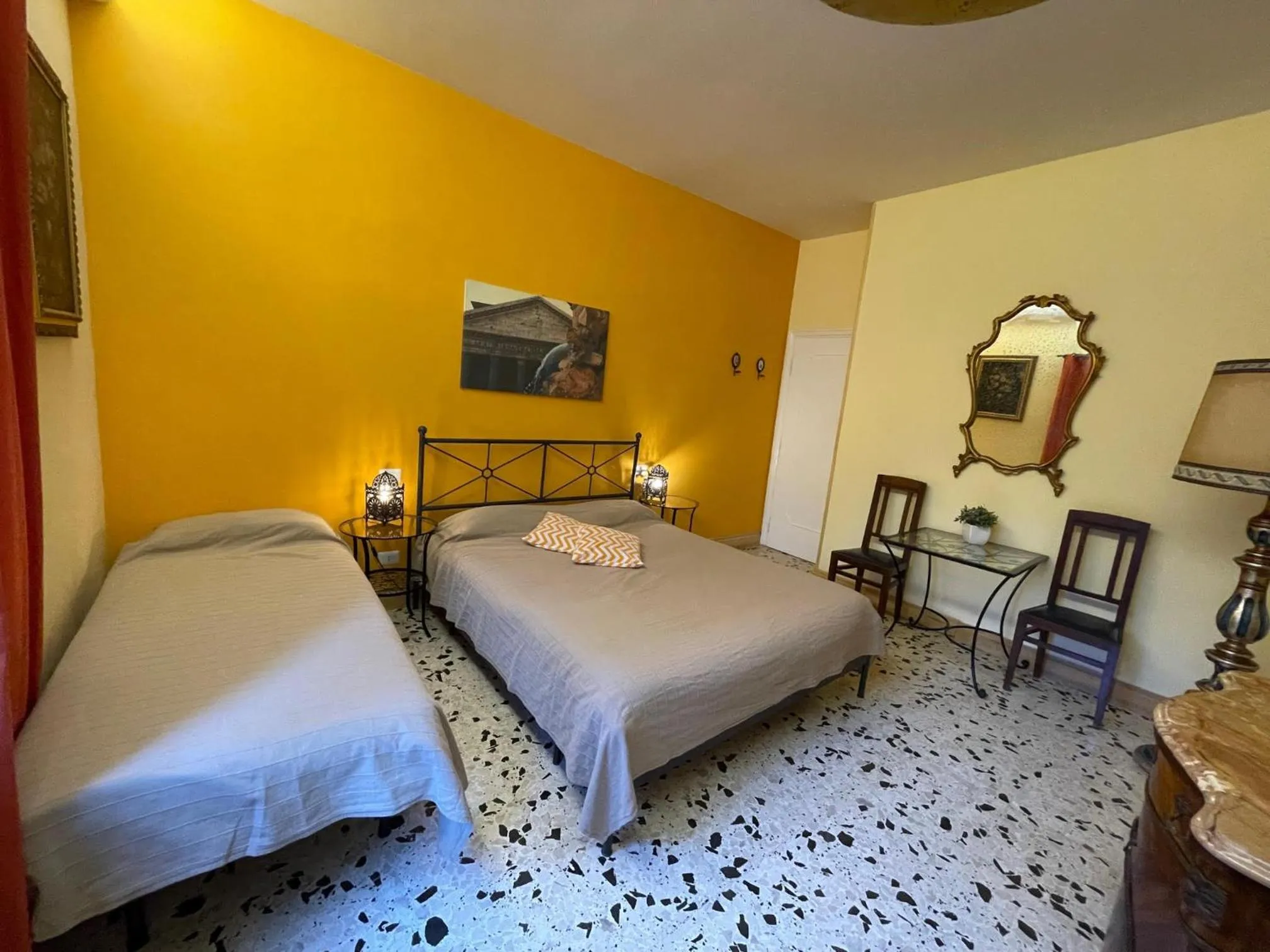 Photo of the whole room, Bed in B&B Tiburtina Garden