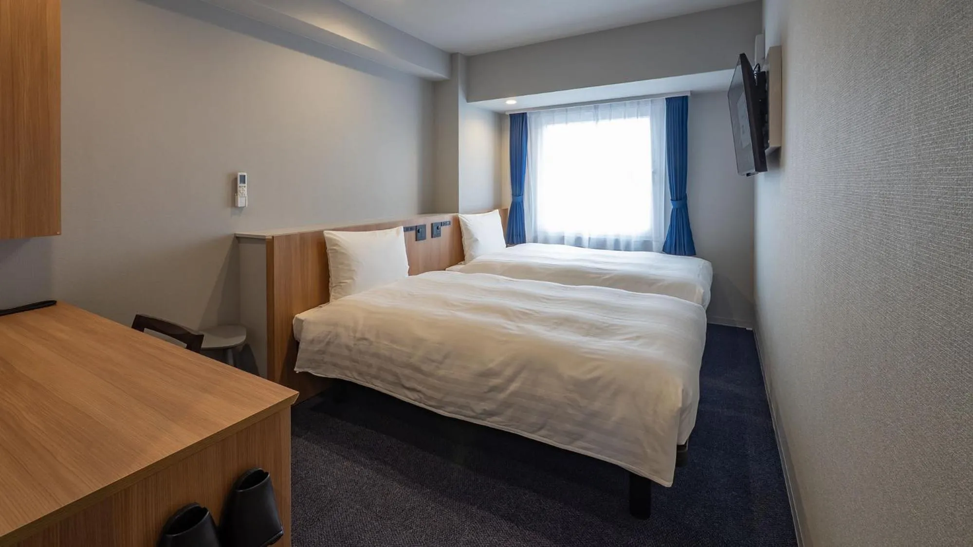 Bedroom, Bed in Toyoko Inn Tokyo Minowa-eki