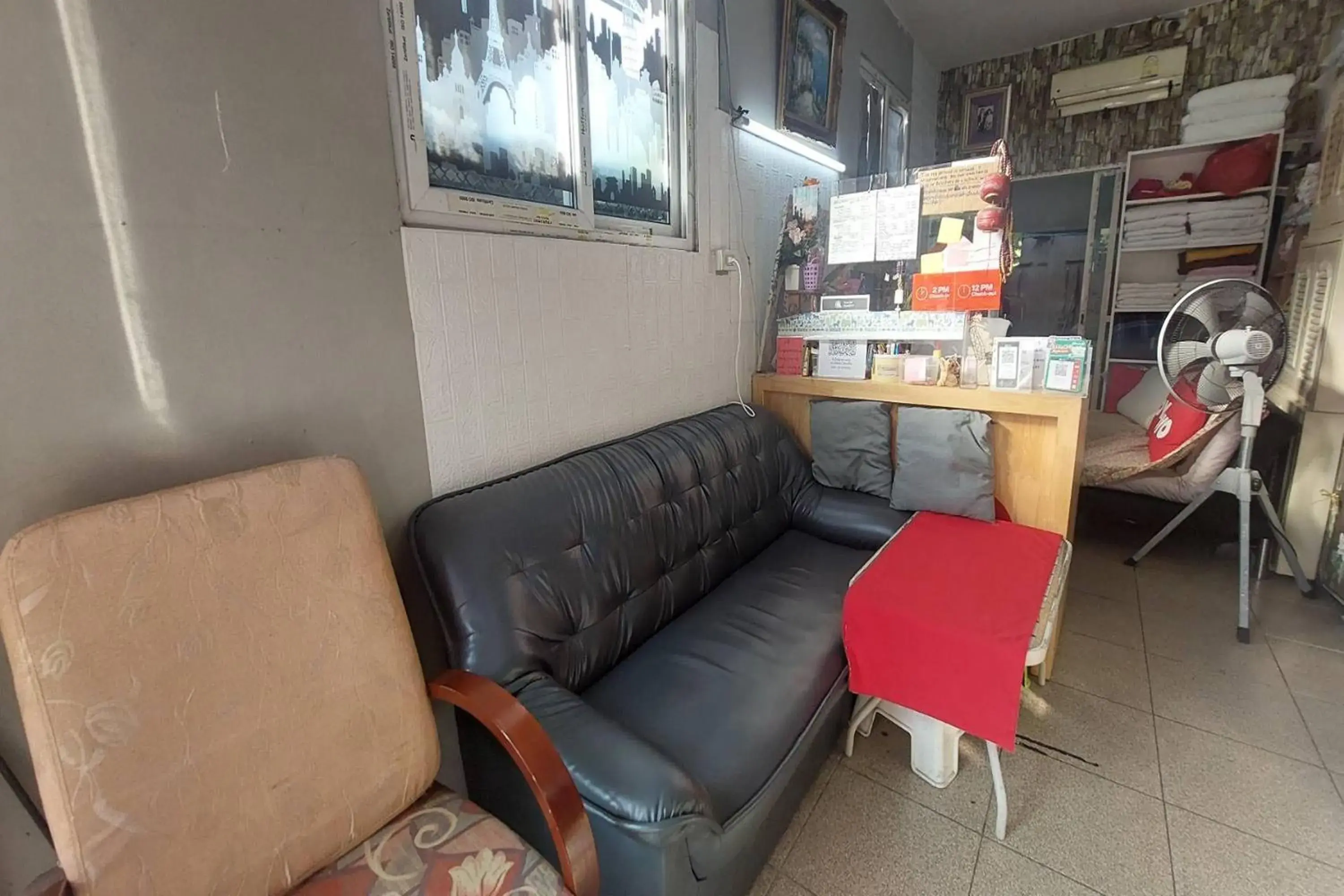 Lobby or reception in Sukhum Mega Bangna Guest House Lobby or reception in Sukhum Mega Bangna Guest House