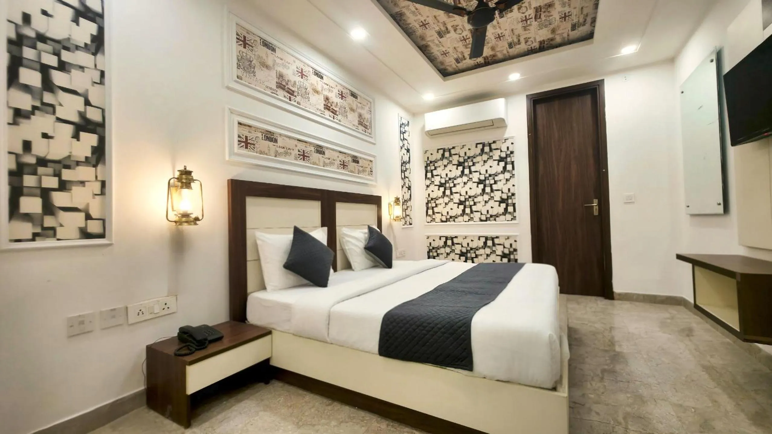 Hotel HomeAste 001 Near Yashobhoomi Convention Center