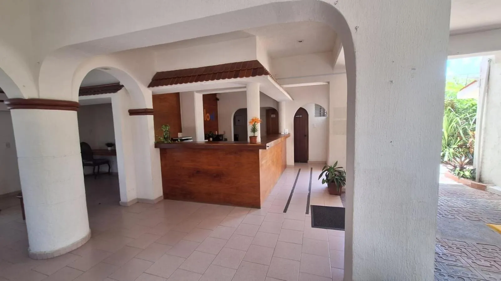 Lobby or reception in Capital O Hotel Rolovi Cancún