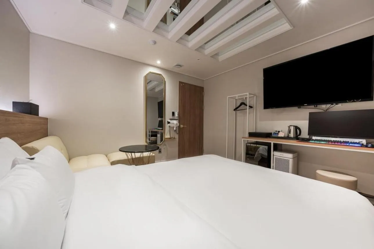 Coffee/tea facilities in Hotel Ravi