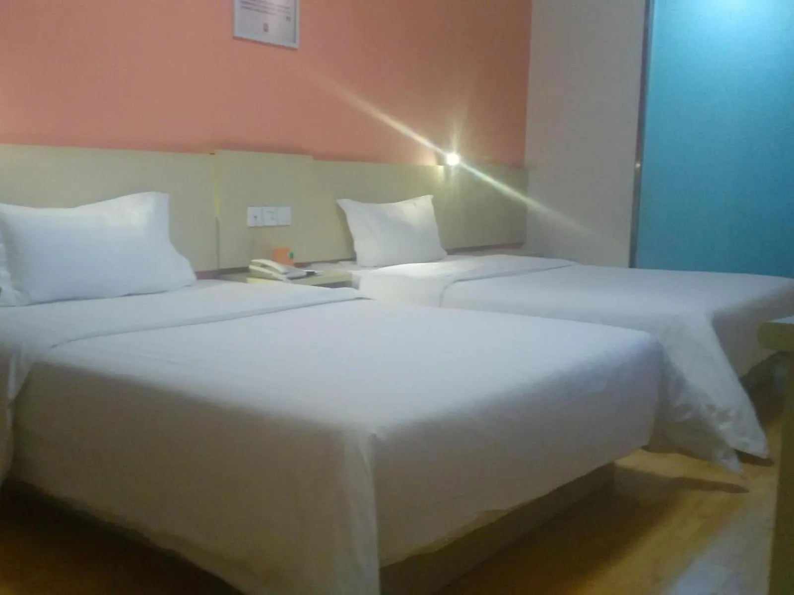 Bed in 7Days Inn Lanzhou West Railway Station