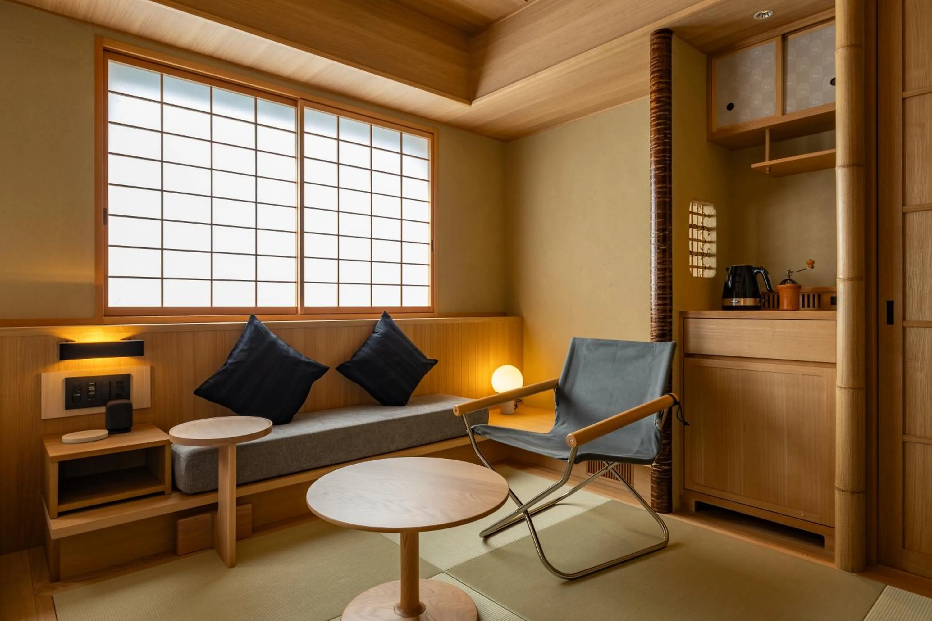 Photo of the whole room in yugen kyoto shijo
