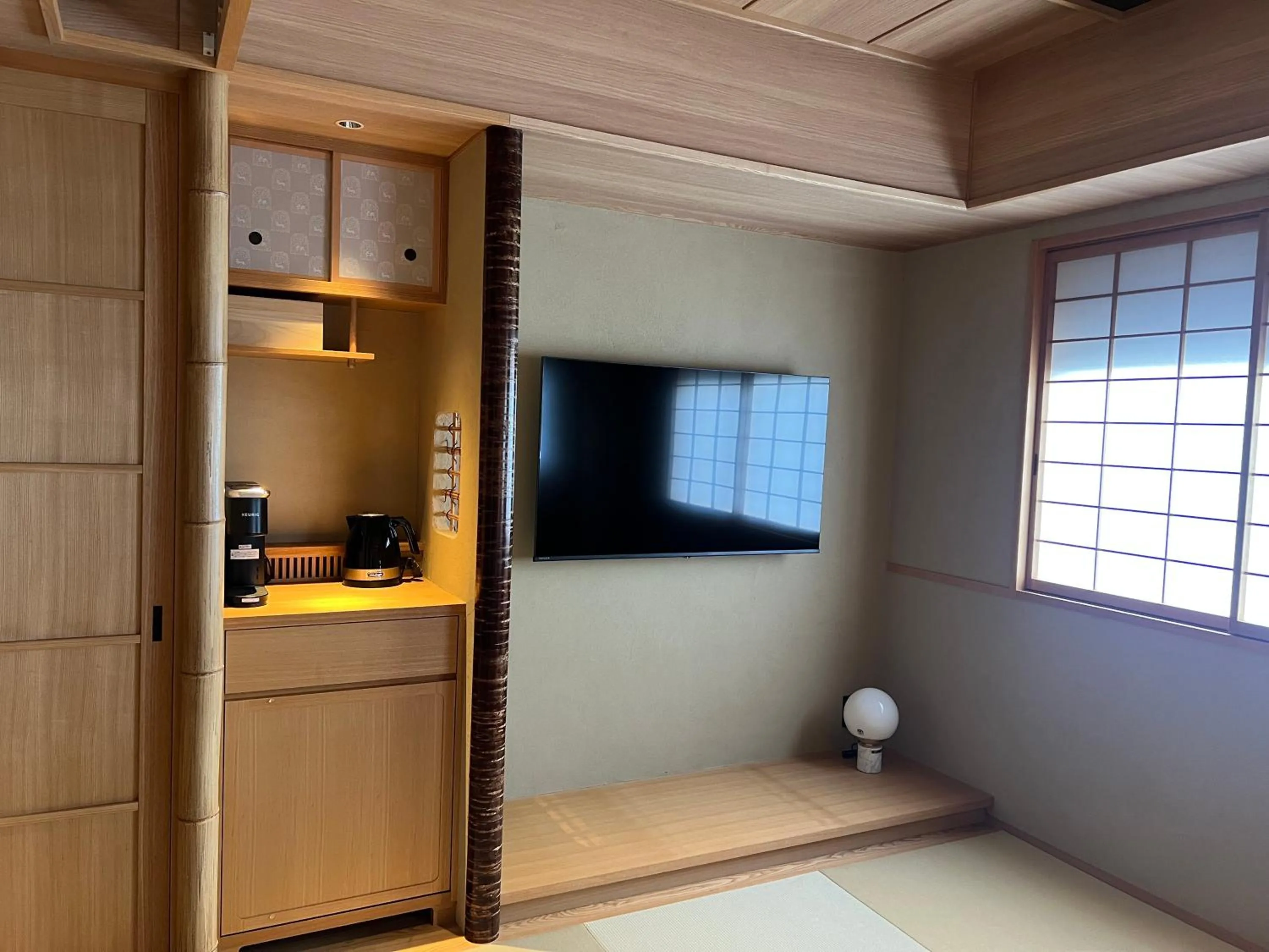 Photo of the whole room in yugen kyoto shijo