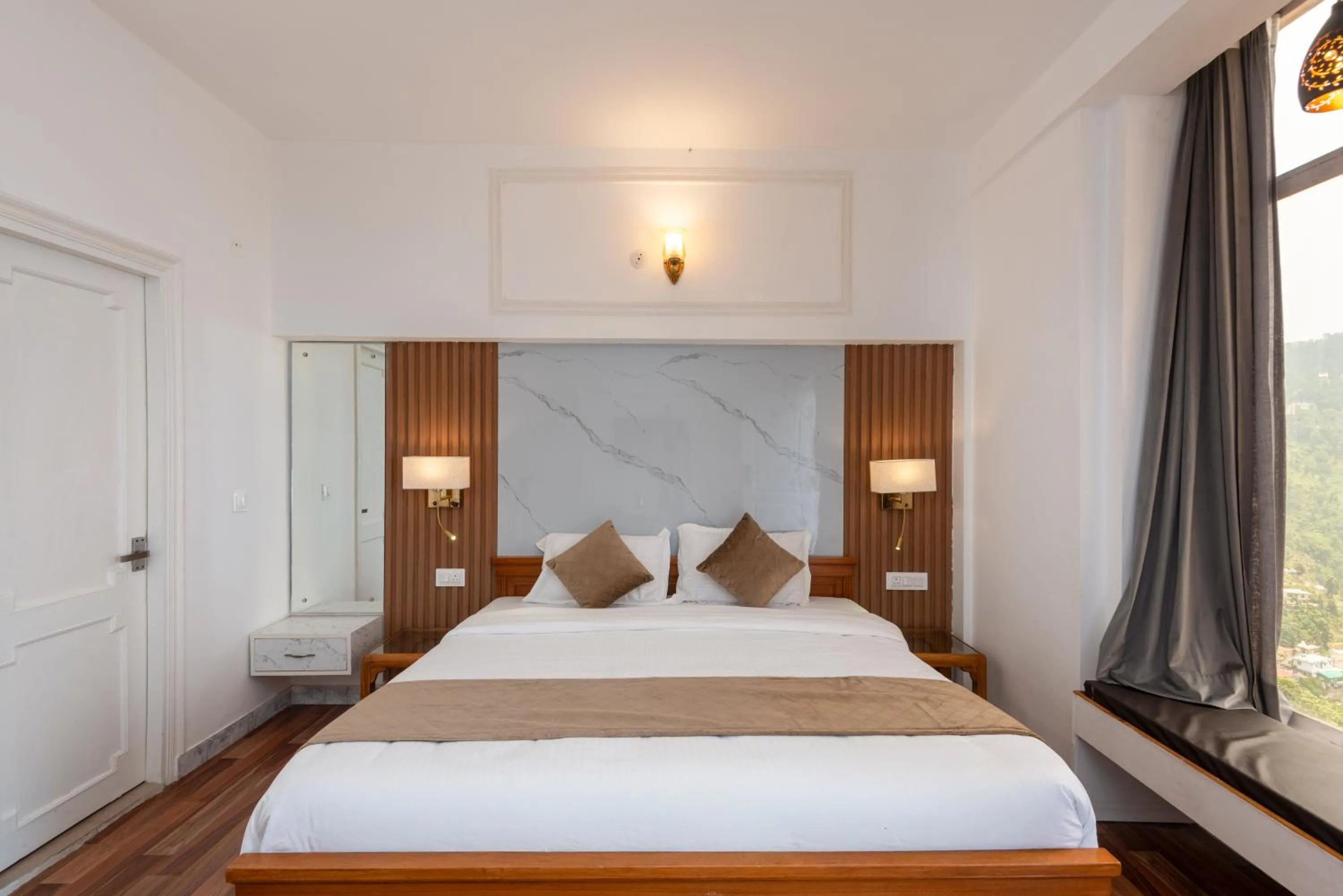 The Ridge Mussoorie - 1 Km from Mall Road