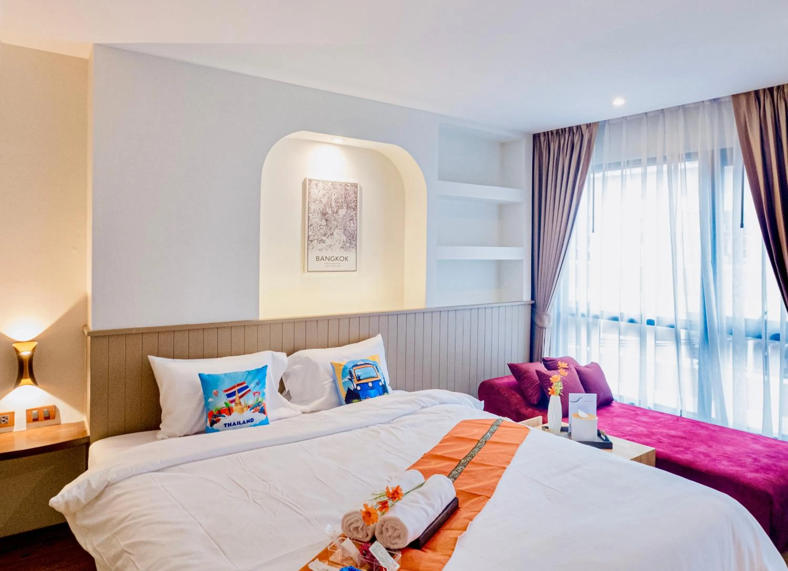 Bedroom, Bed in Metro Hotel Phahonyothin 35