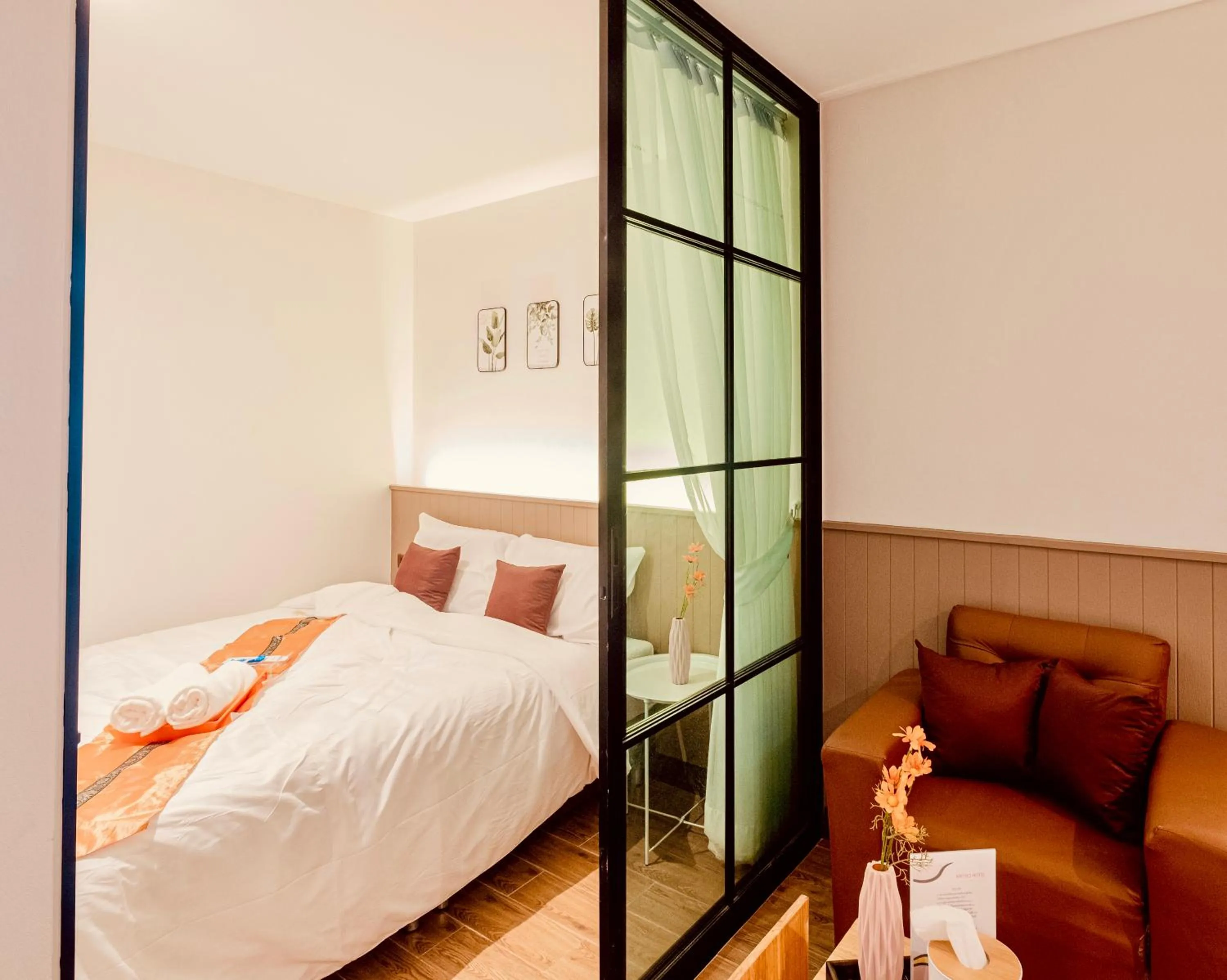 Bedroom, Bed in Metro Hotel Phahonyothin 35