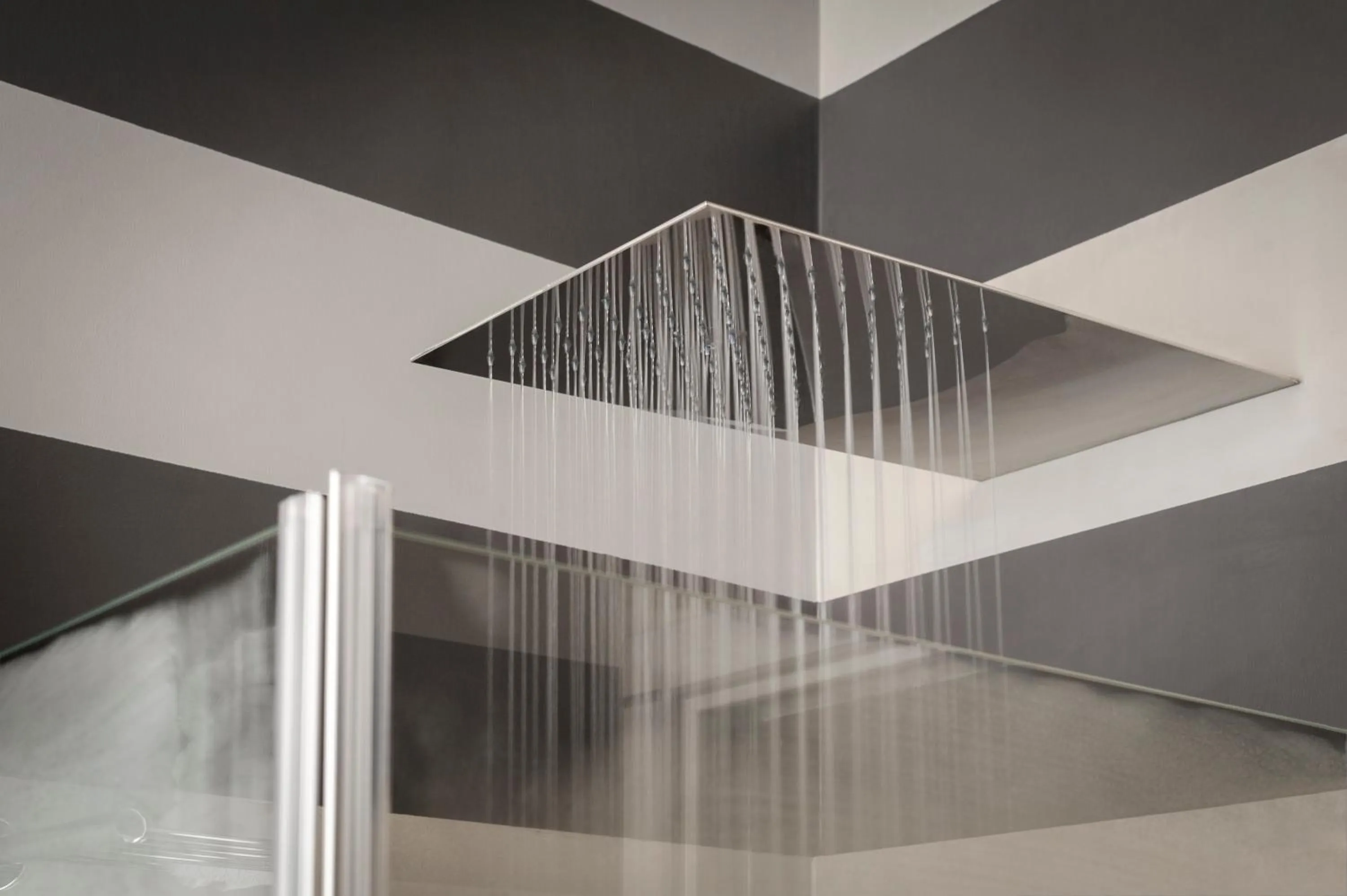 Bathroom in Crossing Condotti