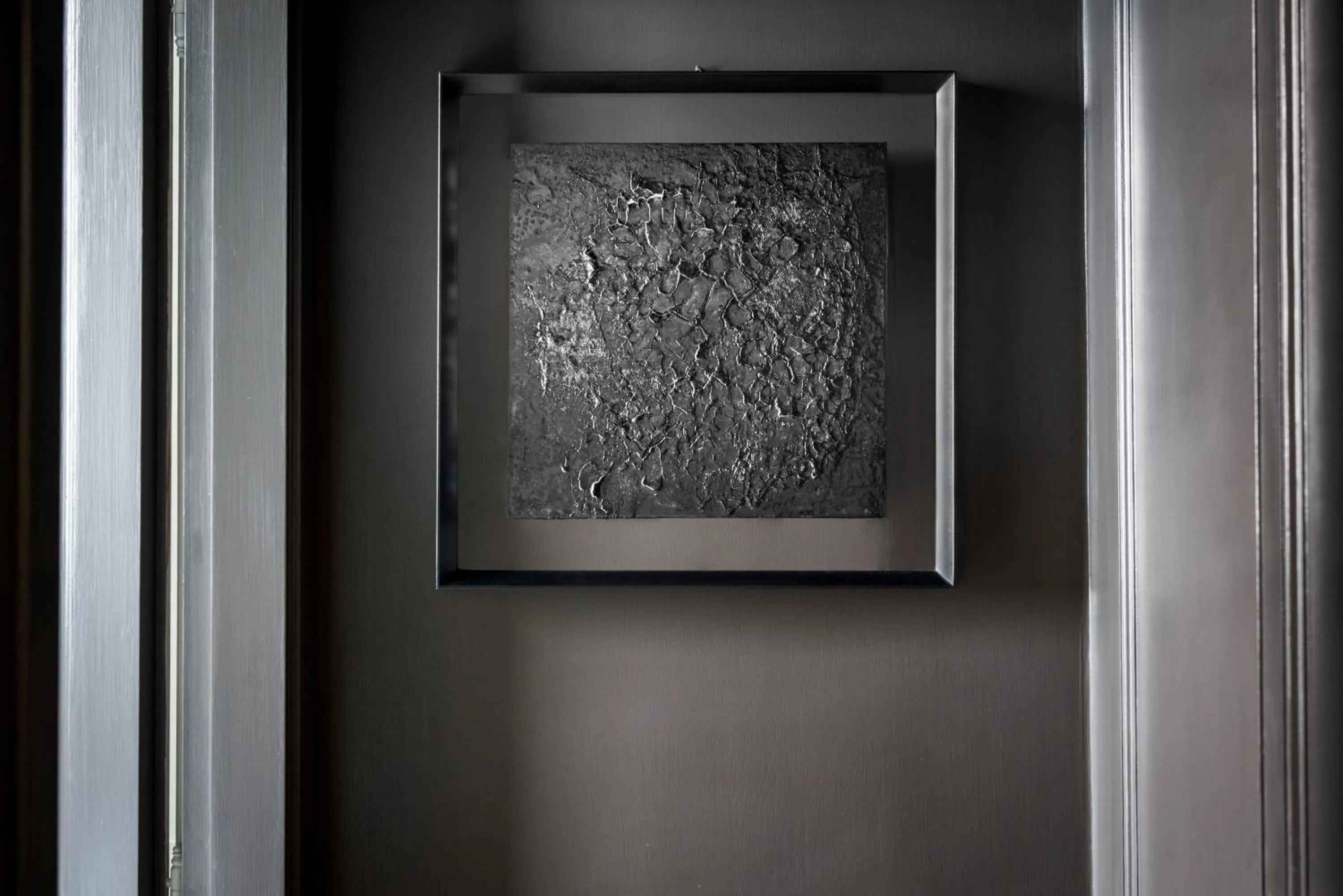 Decorative detail in Crossing Condotti