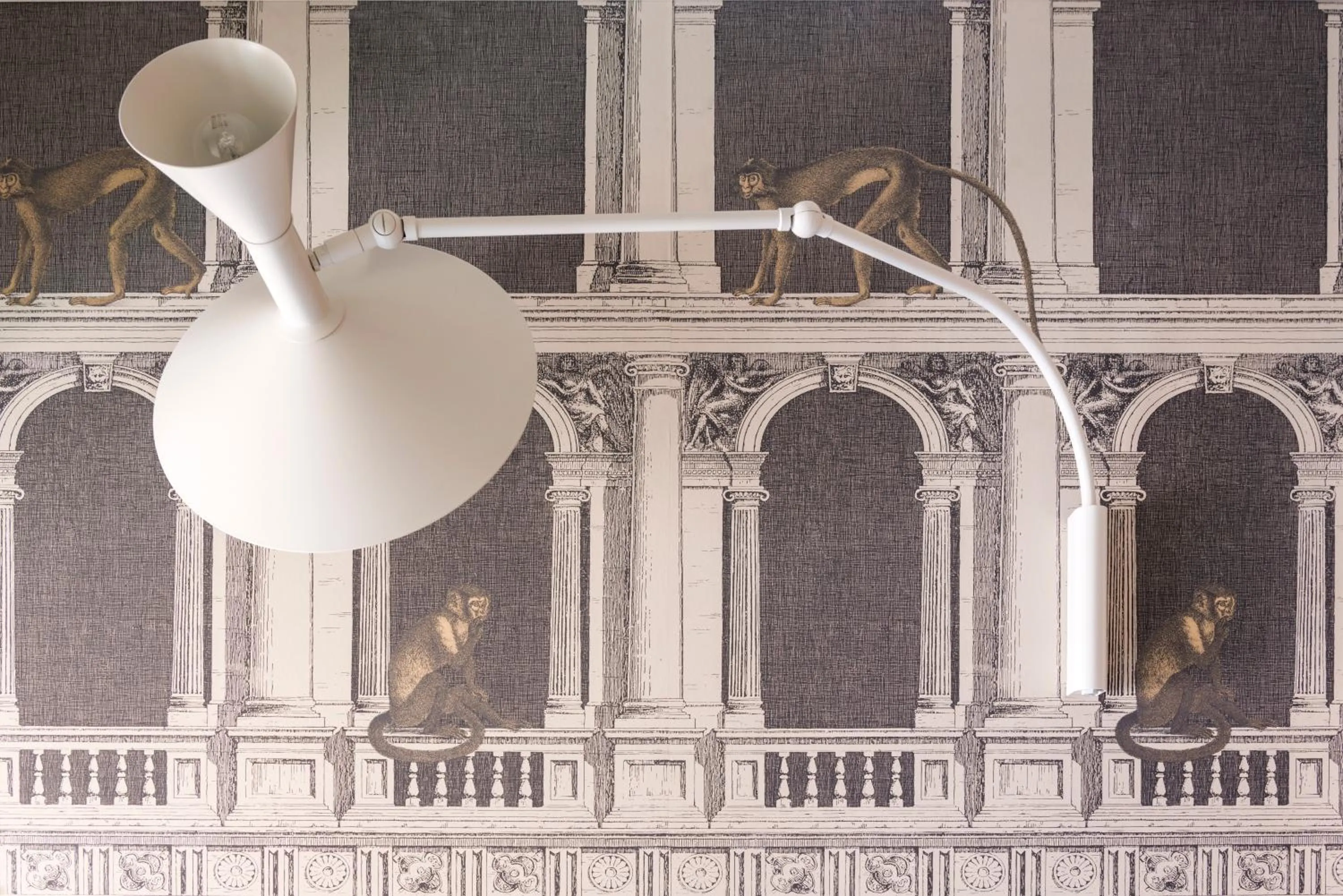 Decorative detail in Crossing Condotti