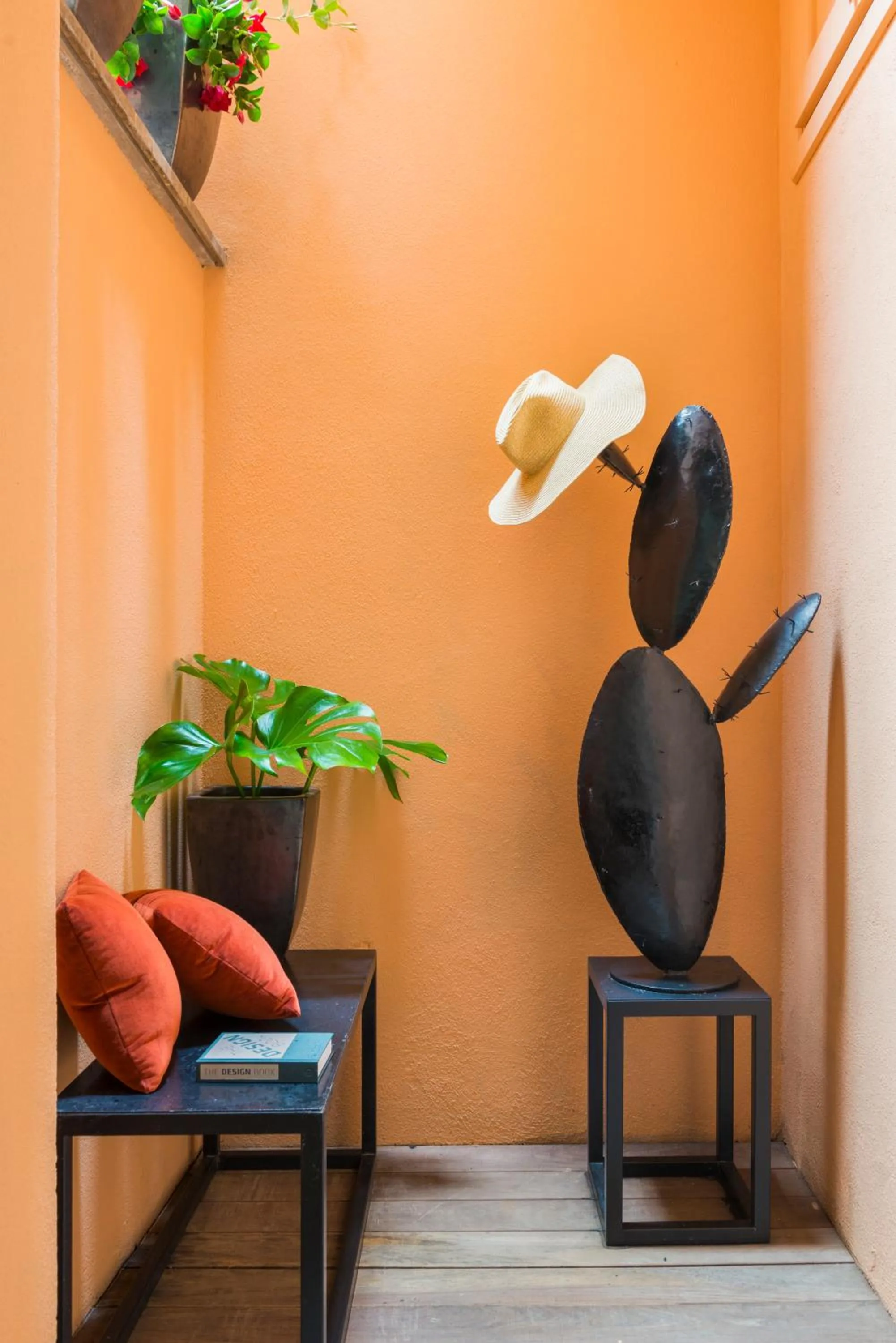 Patio in Crossing Condotti